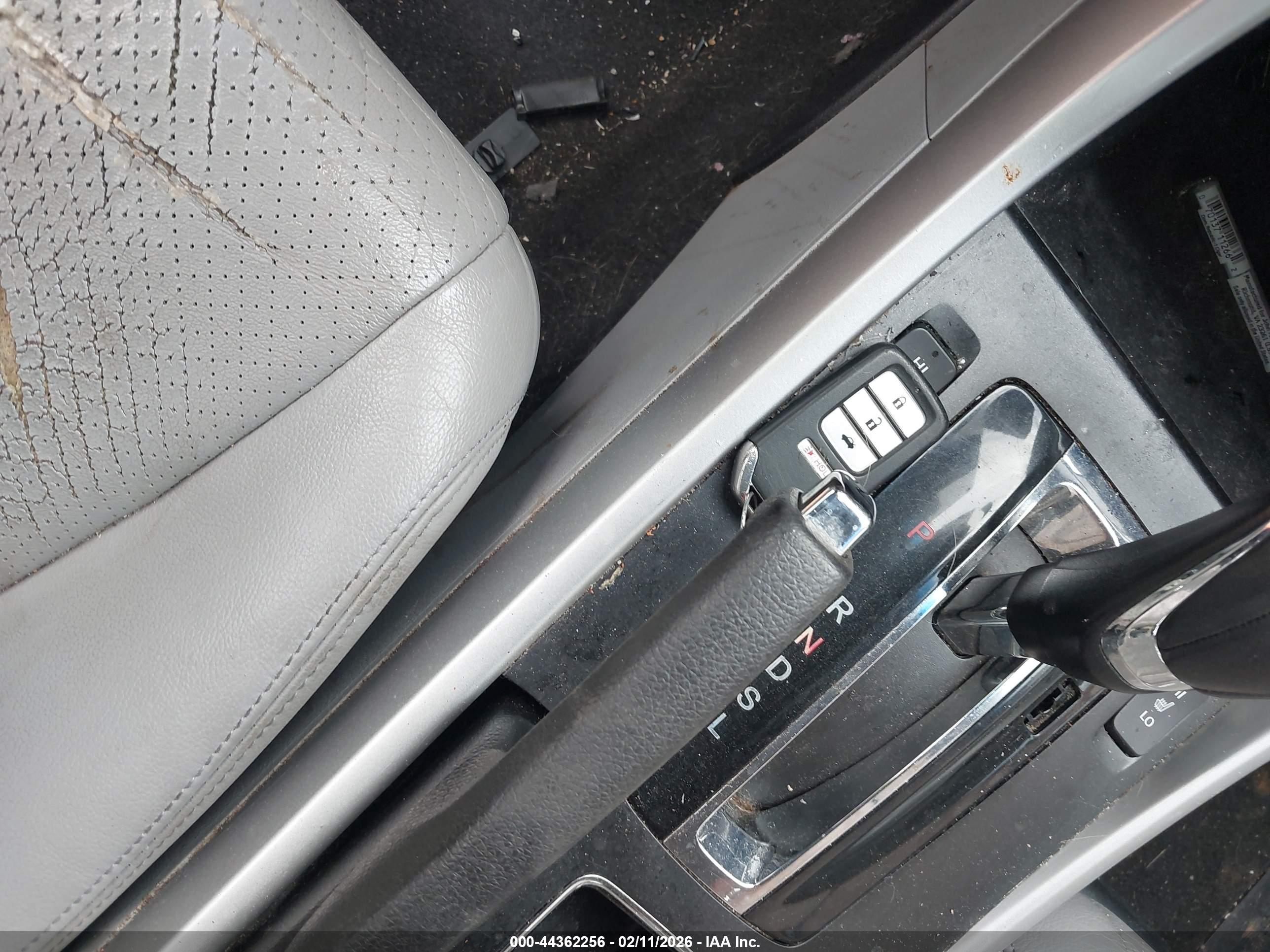 HONDA ACCORD image 11
