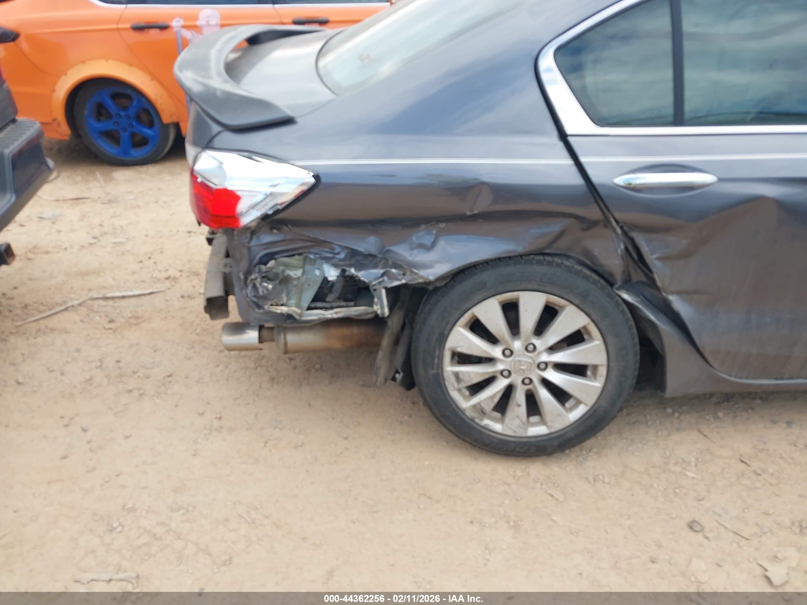 HONDA ACCORD image 6