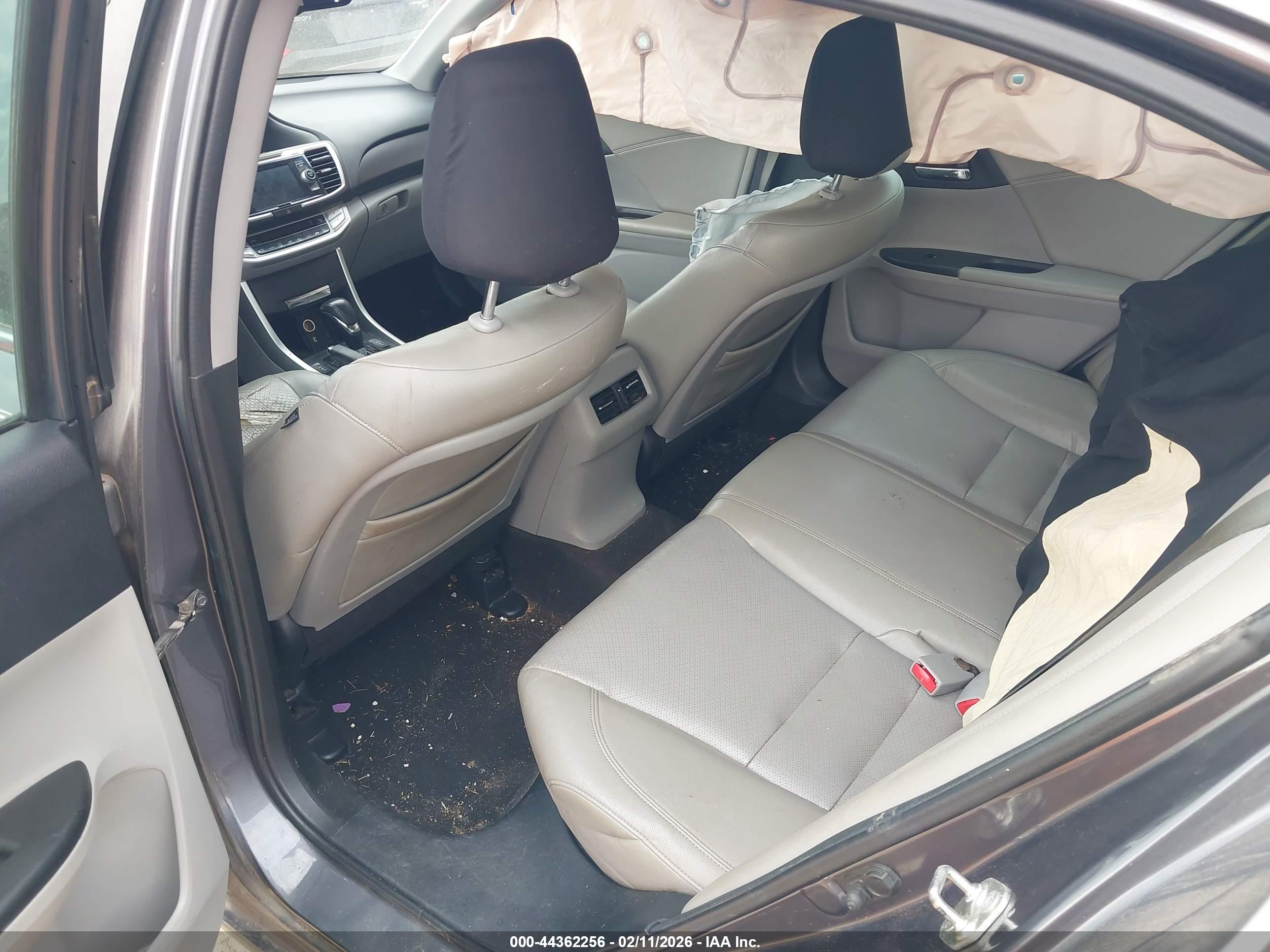 HONDA ACCORD image 8