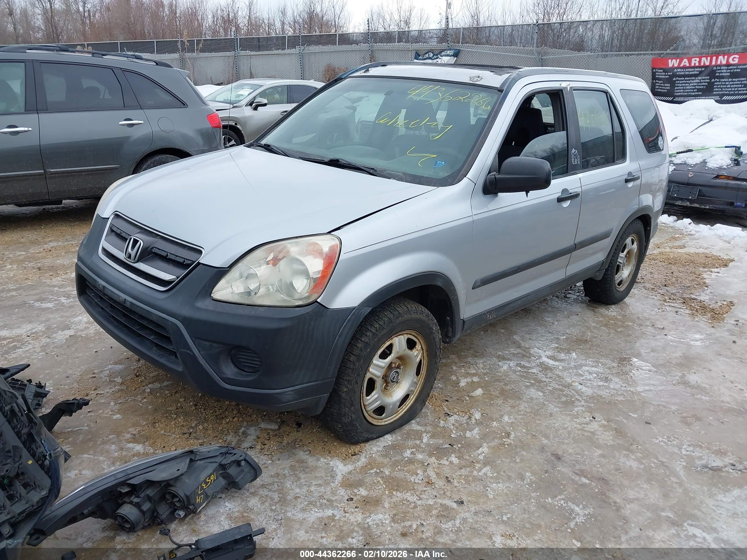 HONDA CR-V image 2