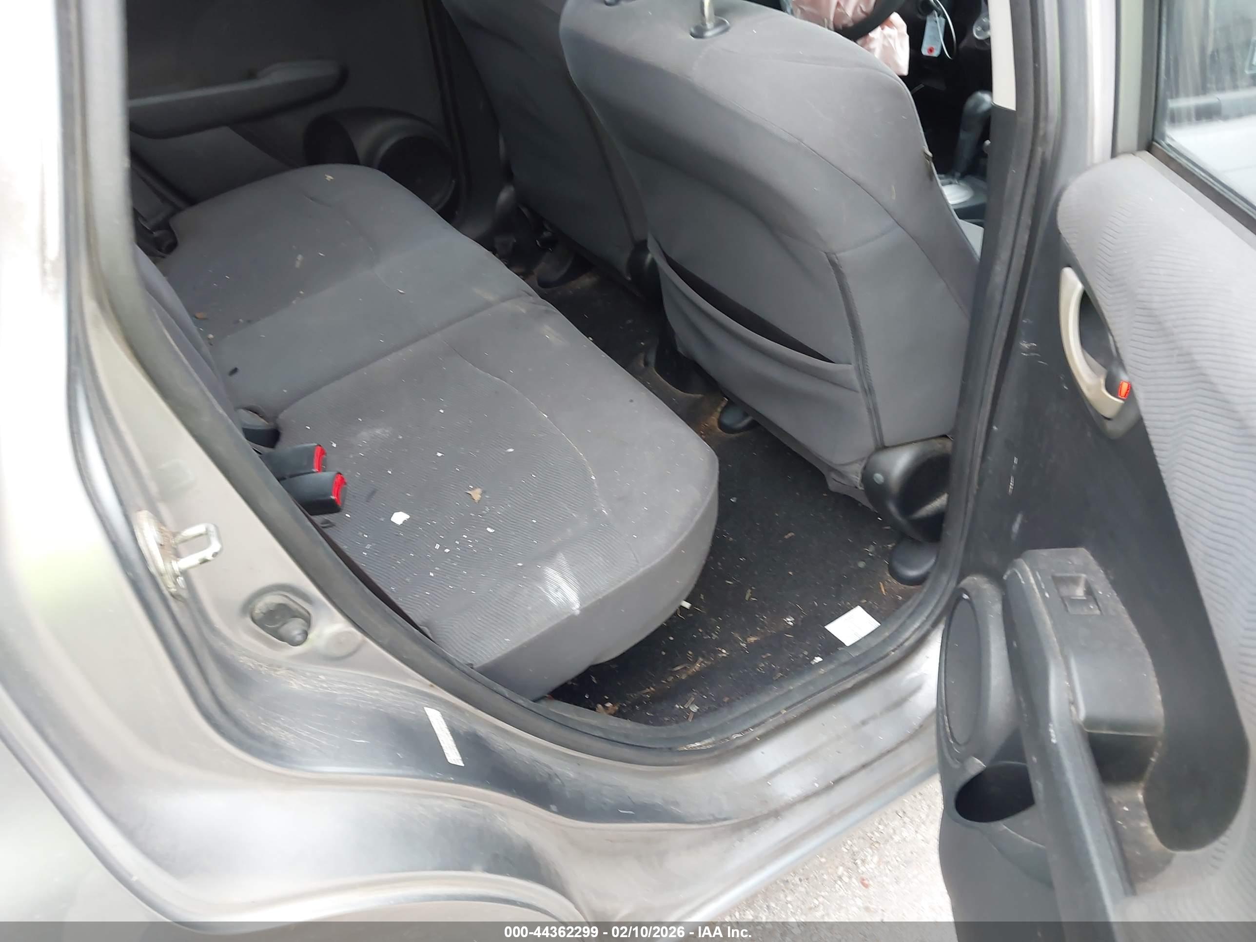 HONDA FIT image 8