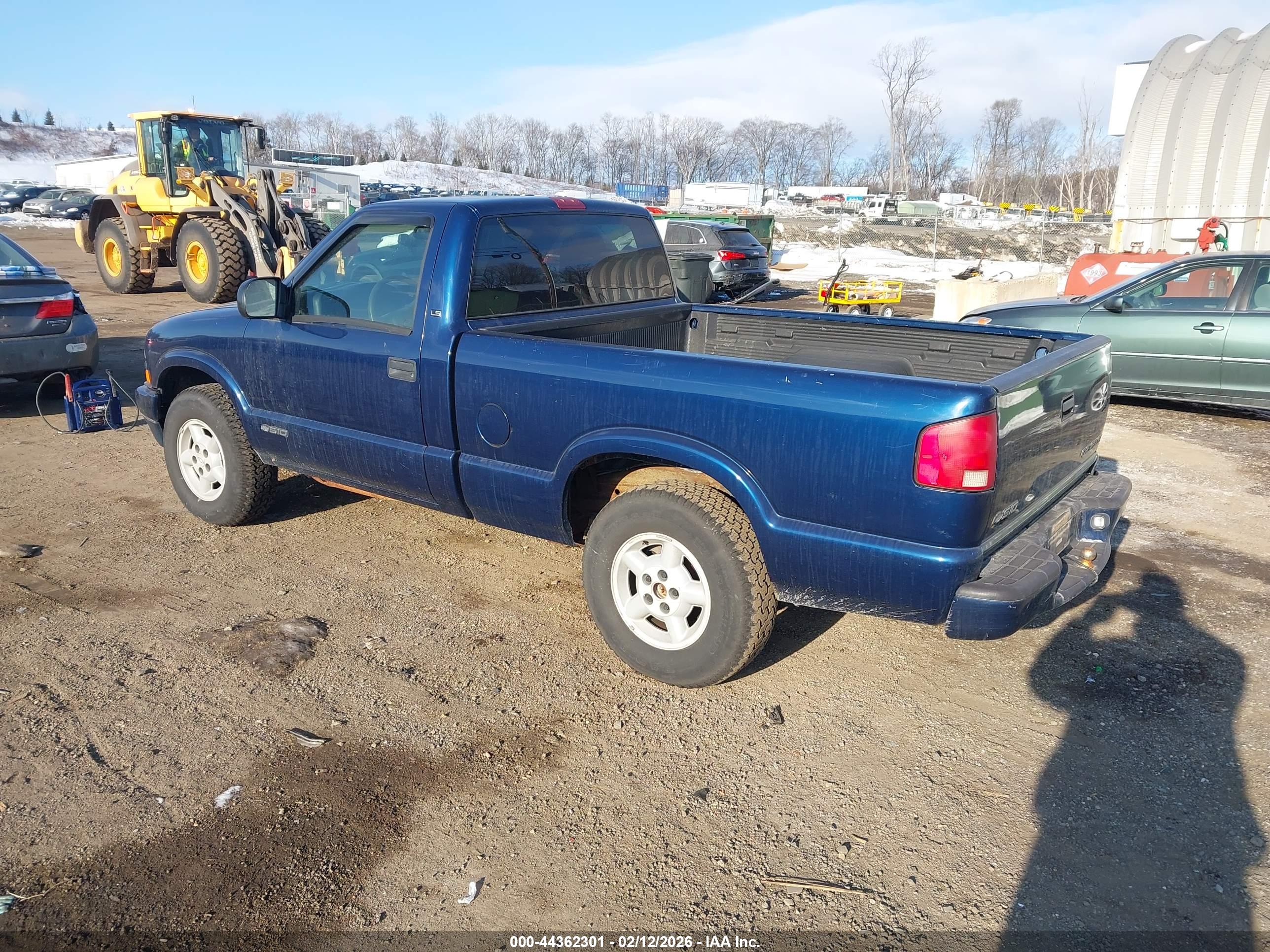 CHEVROLET S-10 image 3