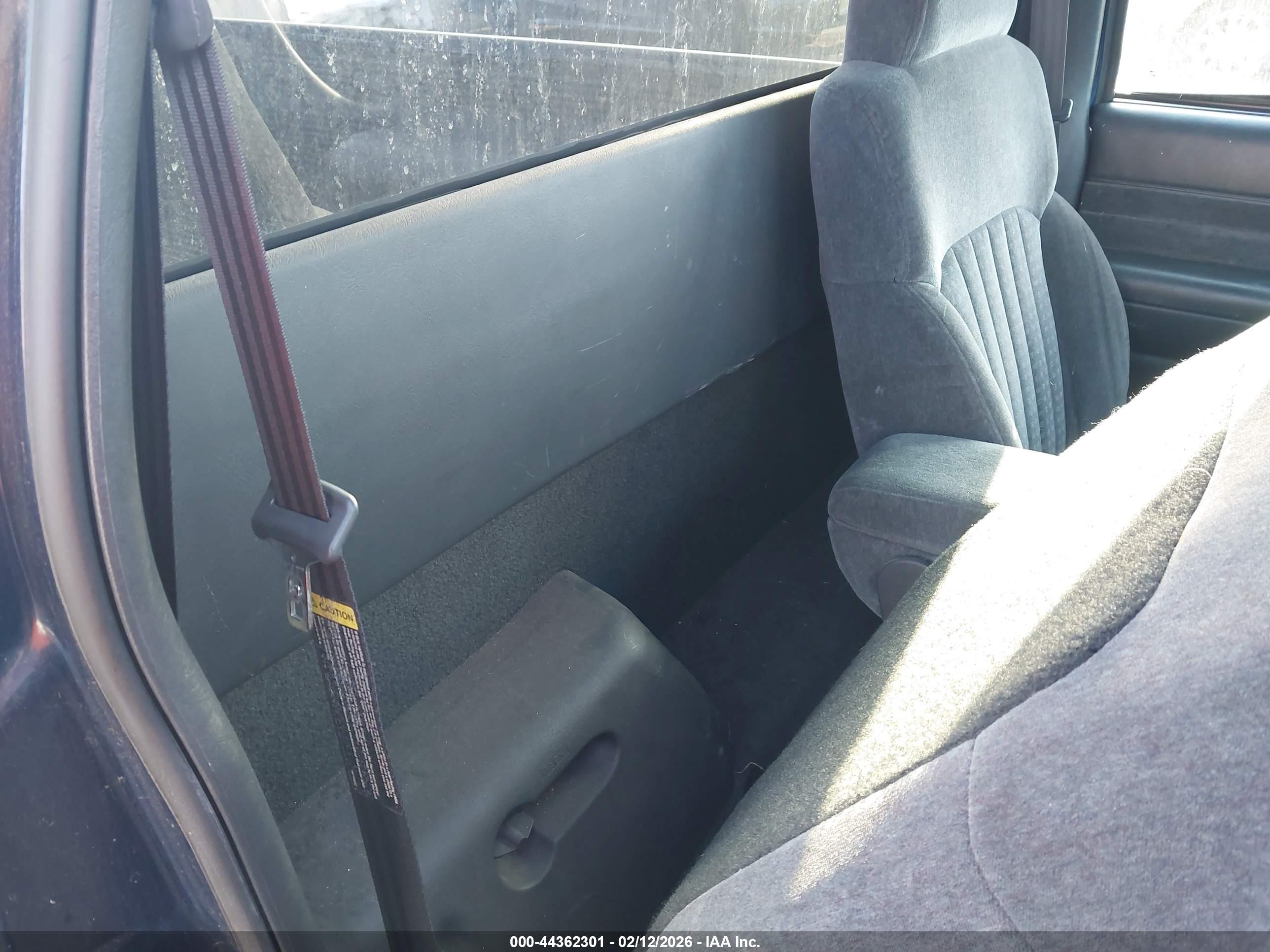 CHEVROLET S-10 image 8