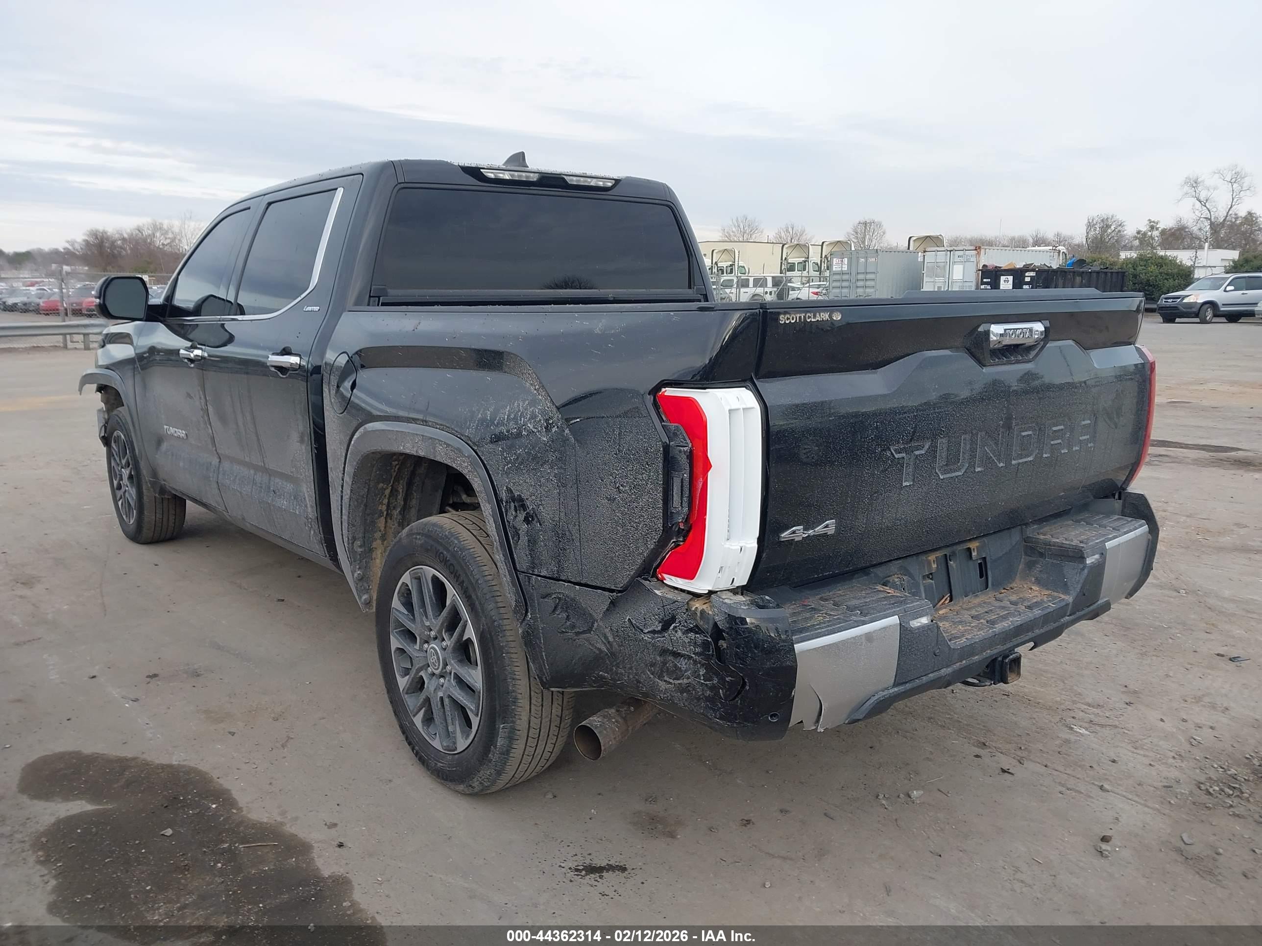 TOYOTA TUNDRA image 3