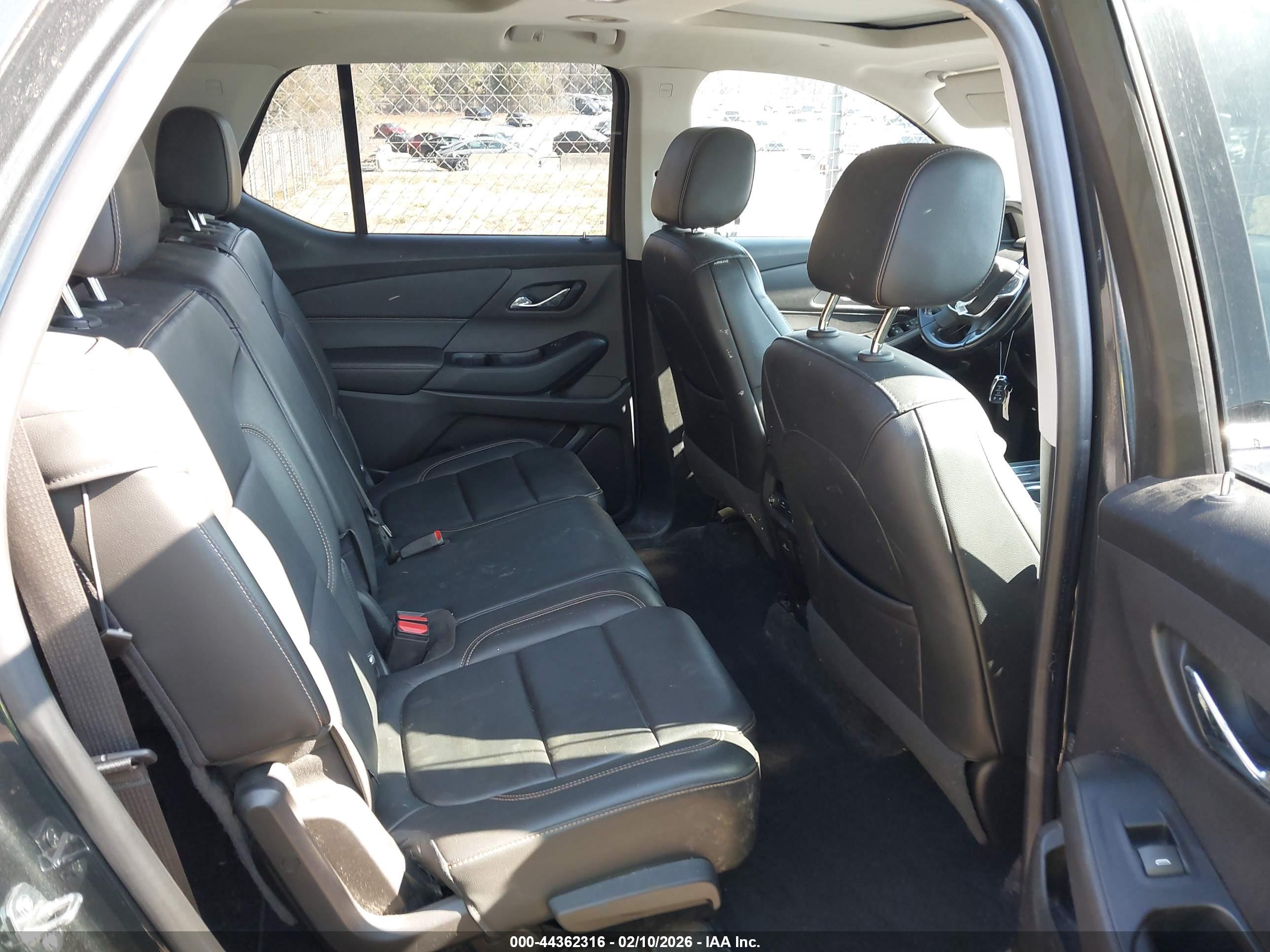 CHEVROLET TRAVERSE image 8