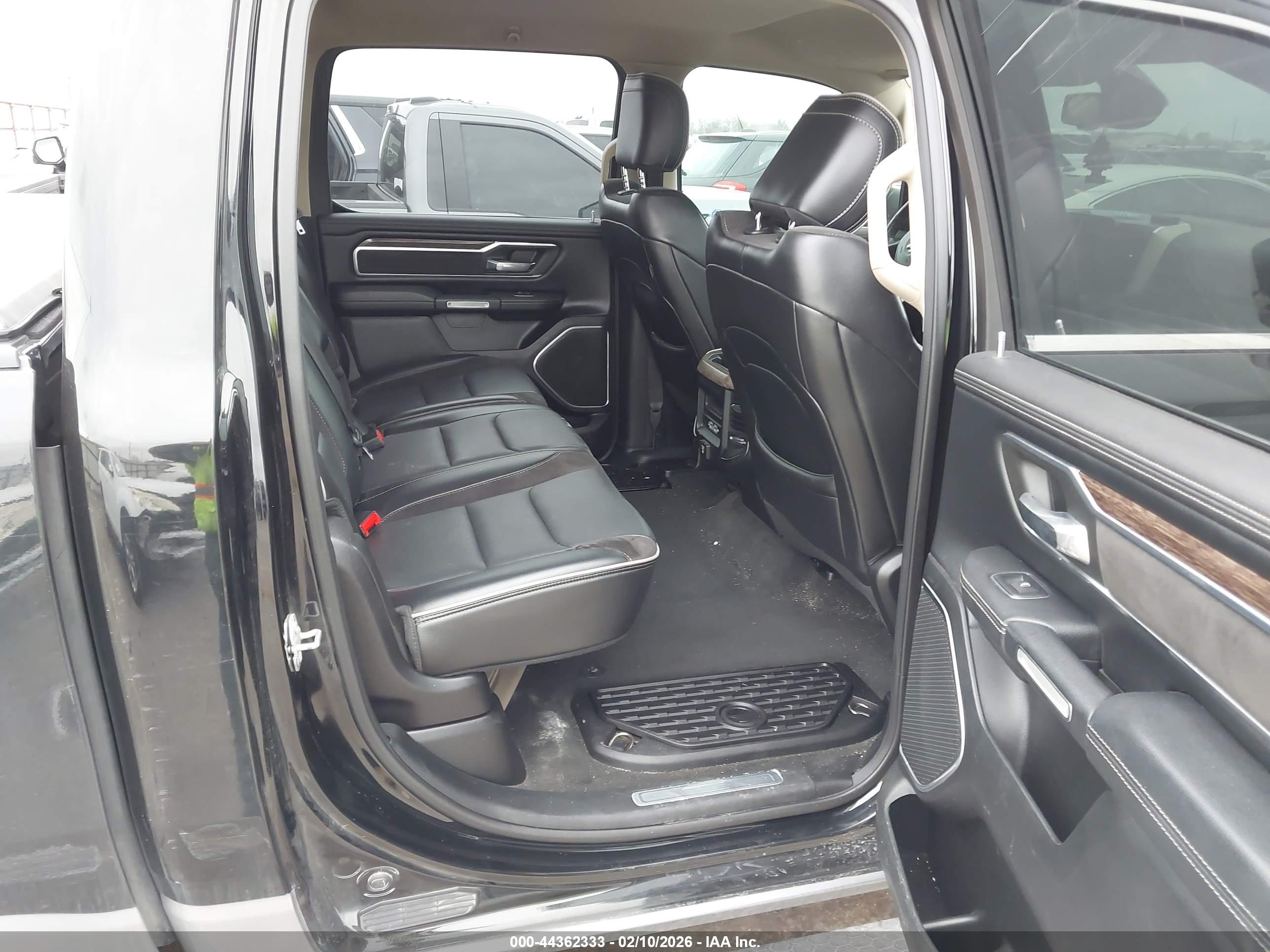 RAM 1500 image 8