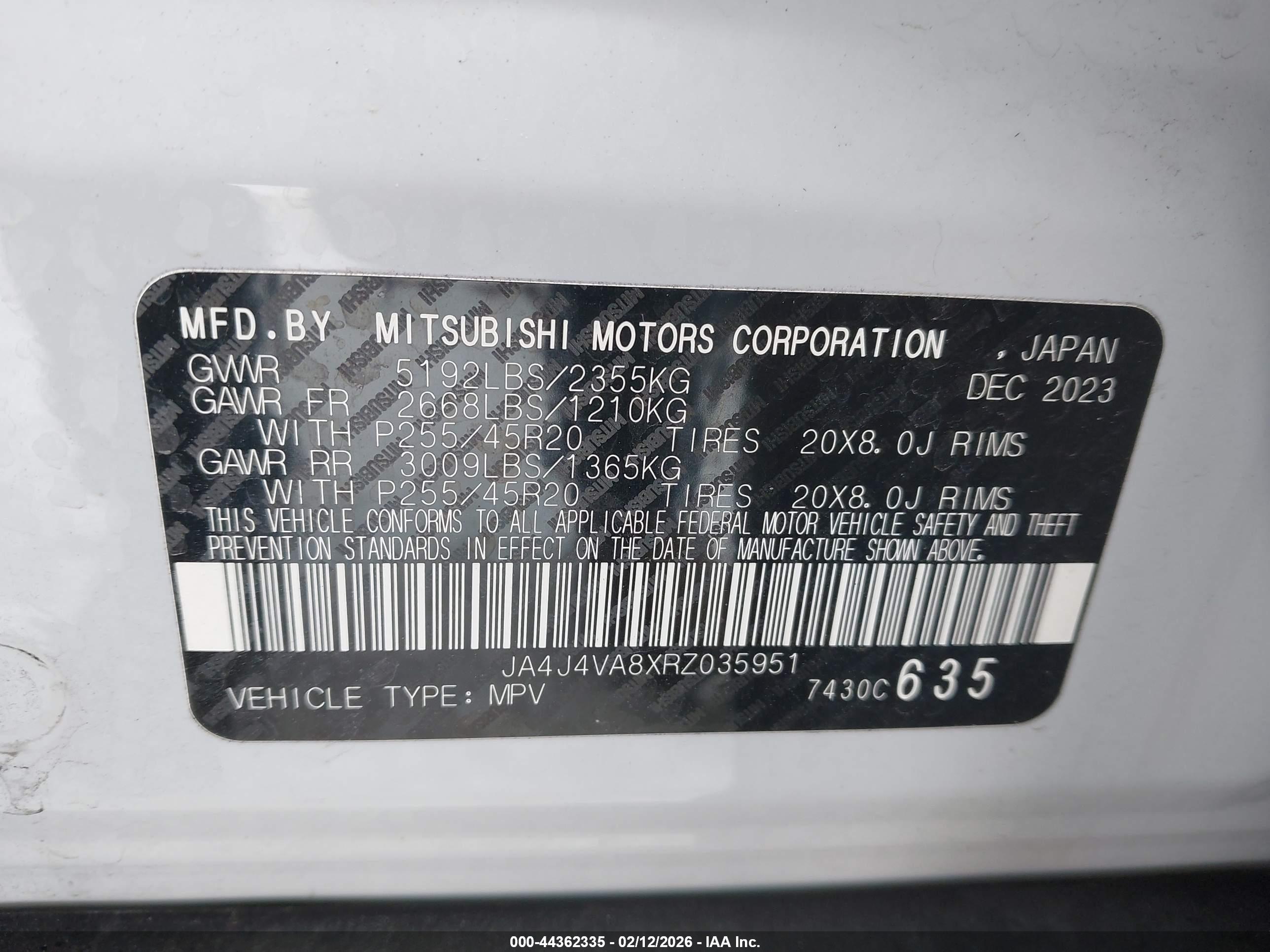 MITSUBISHI OUTLANDER image 9
