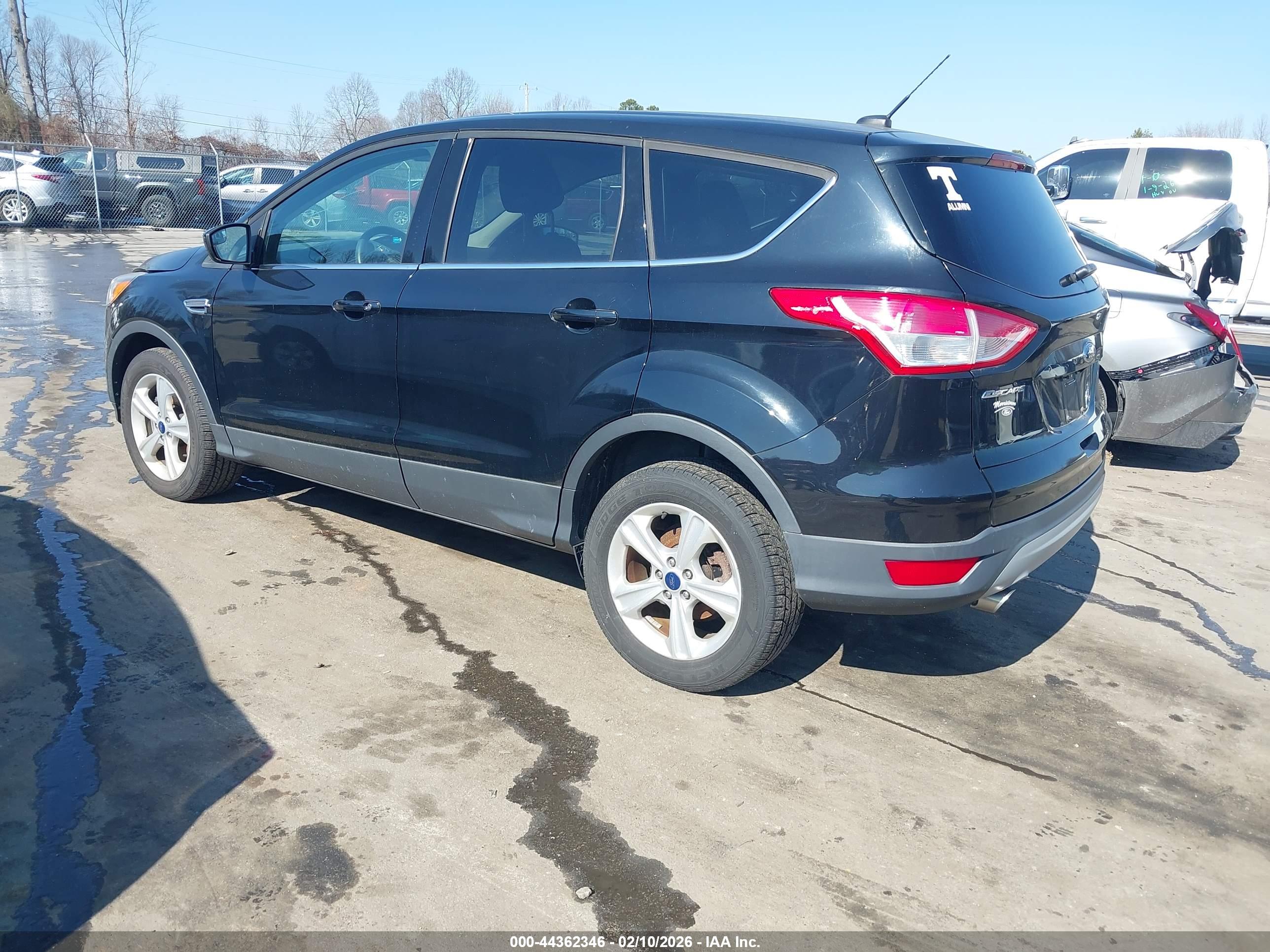 FORD ESCAPE image 3