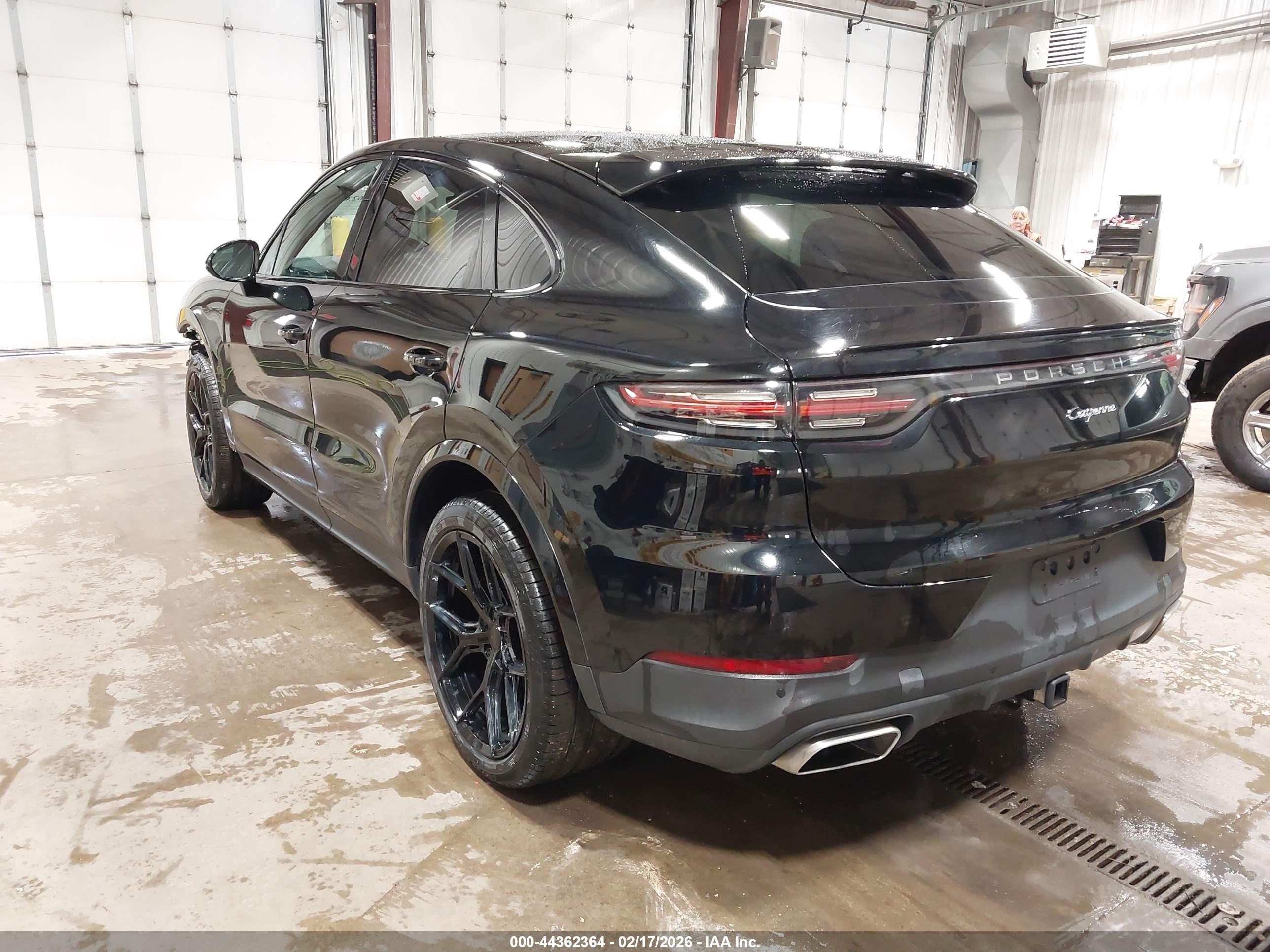 PORSCHE CAYENNE image 3