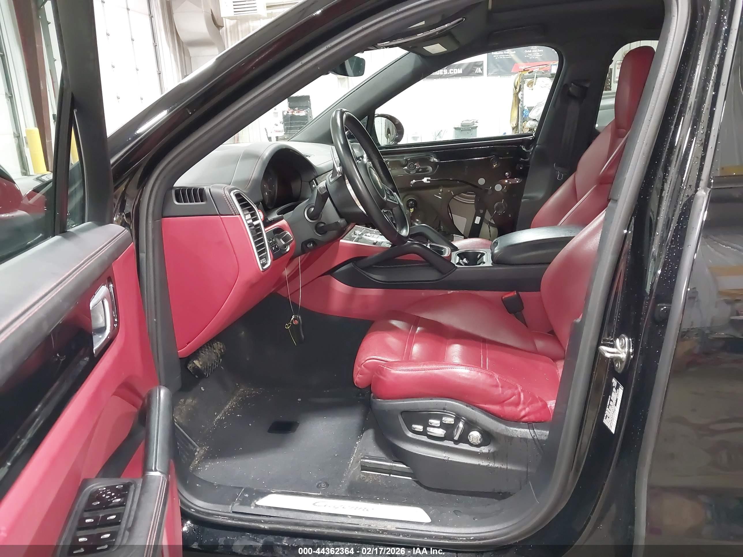 PORSCHE CAYENNE image 5