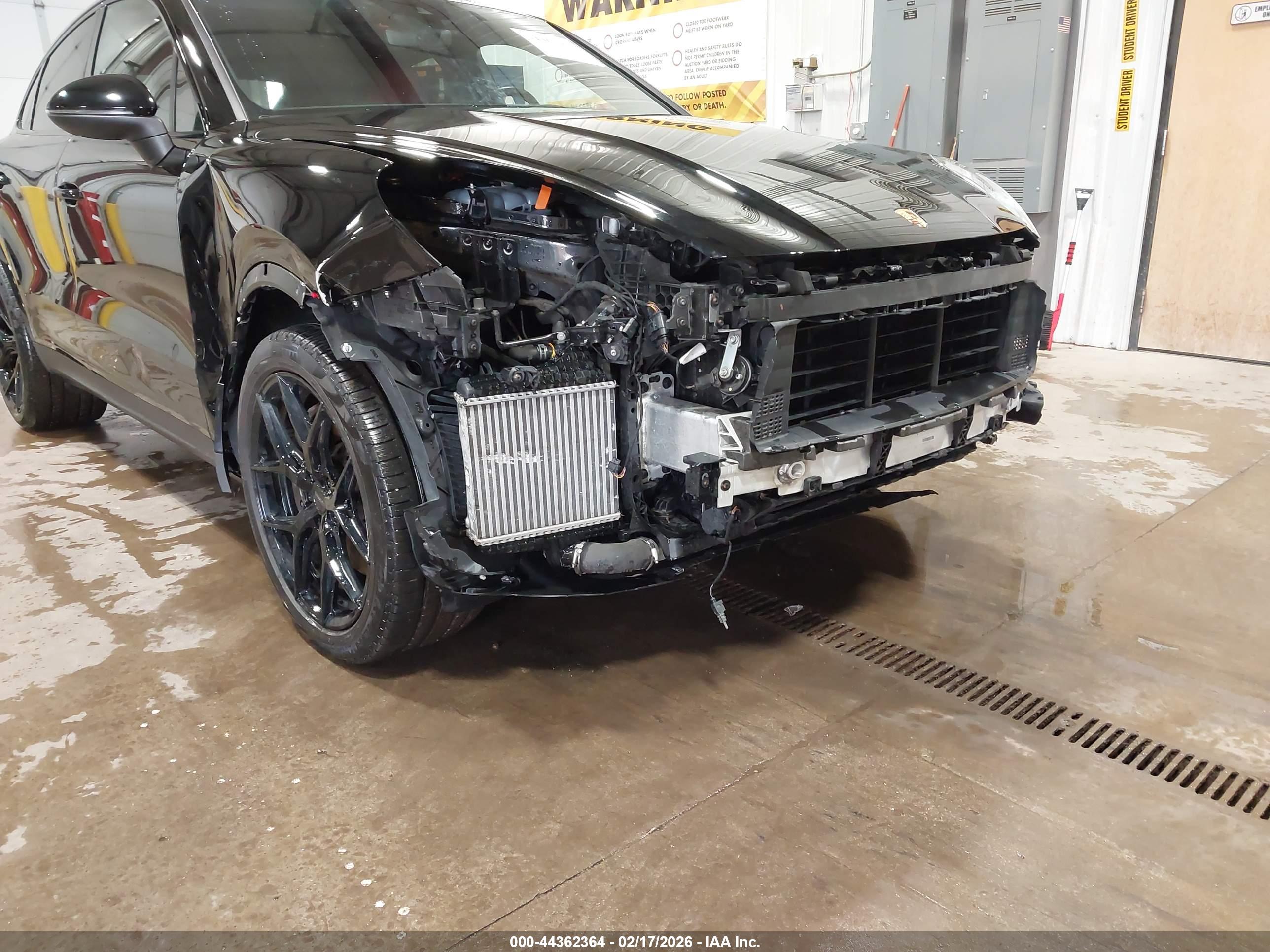 PORSCHE CAYENNE image 6