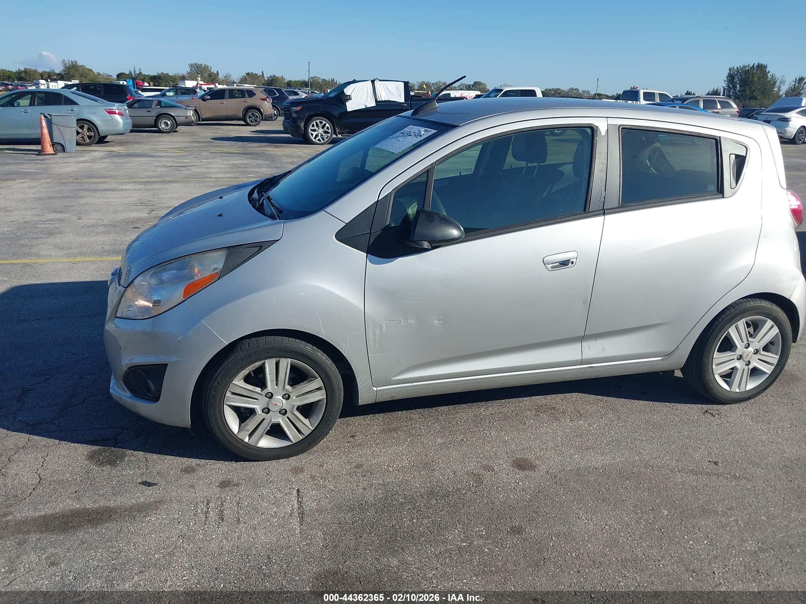 CHEVROLET SPARK image 6