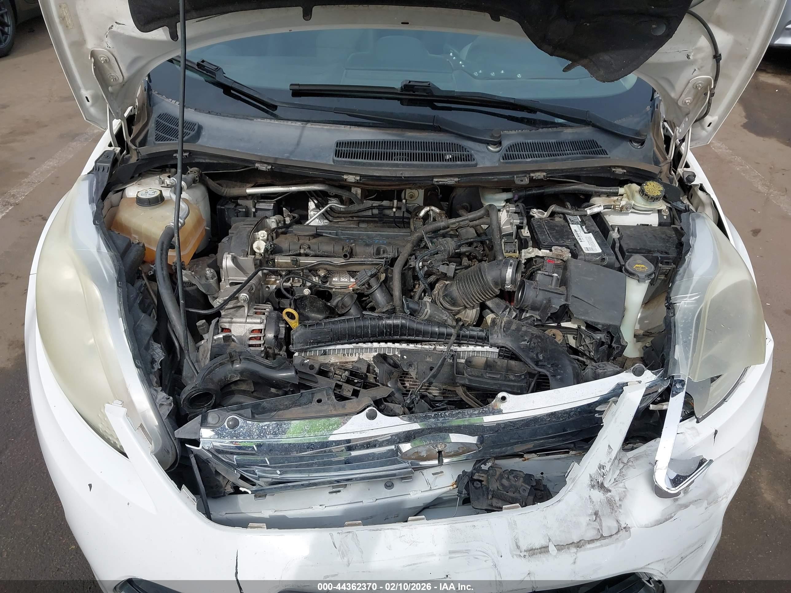 FORD FIESTA image 10