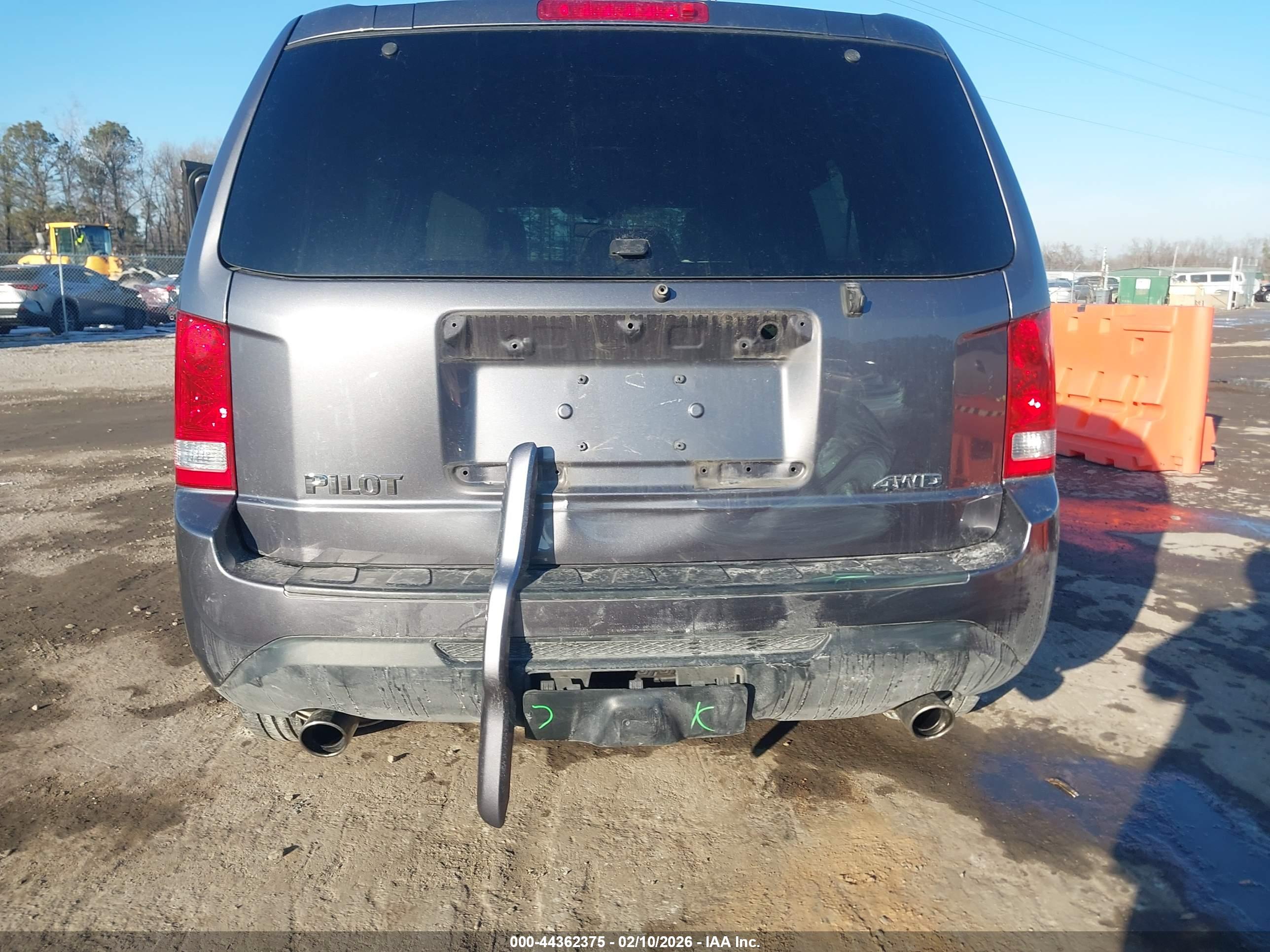 HONDA PILOT image 6