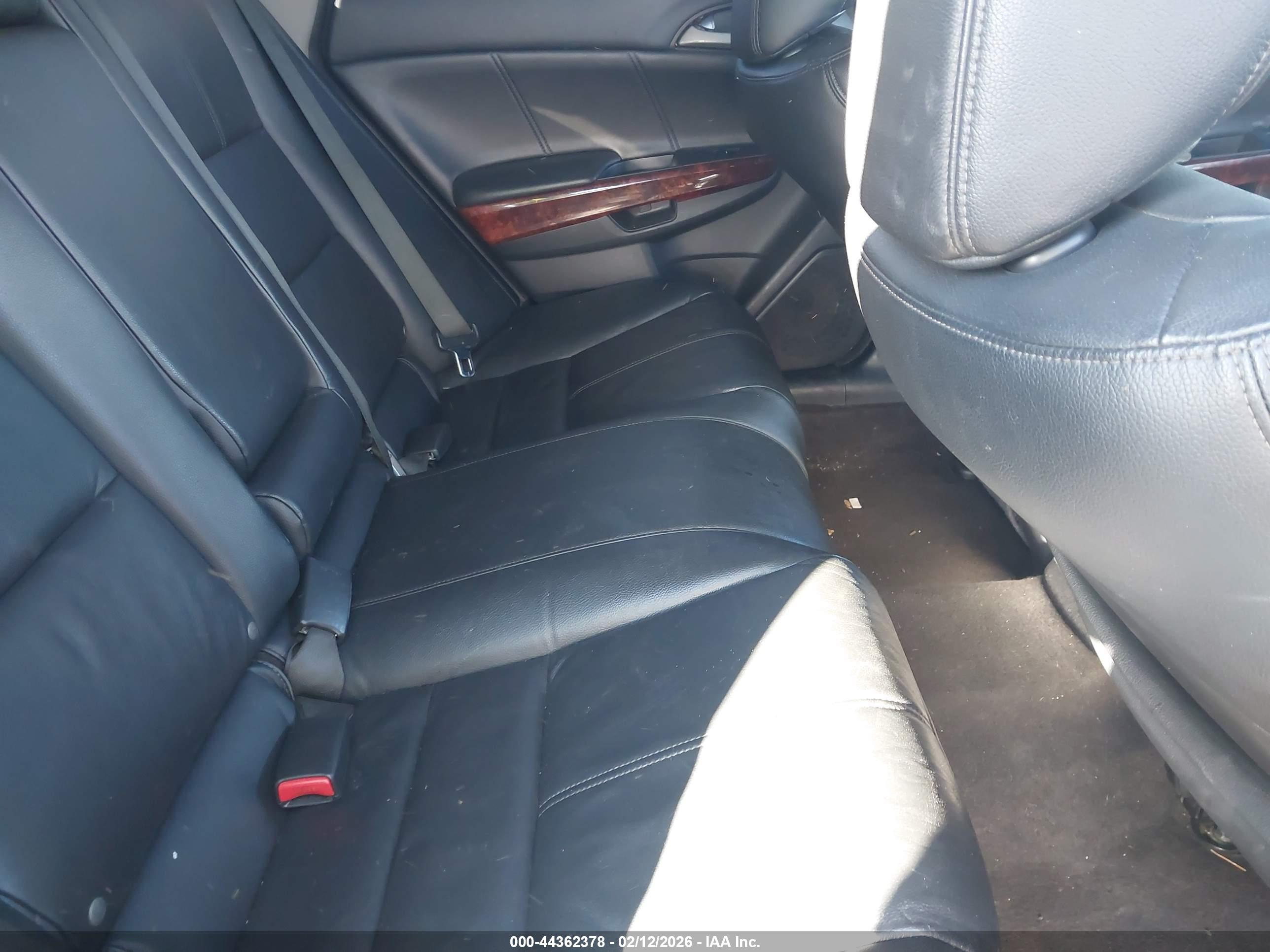HONDA ACCORD image 8