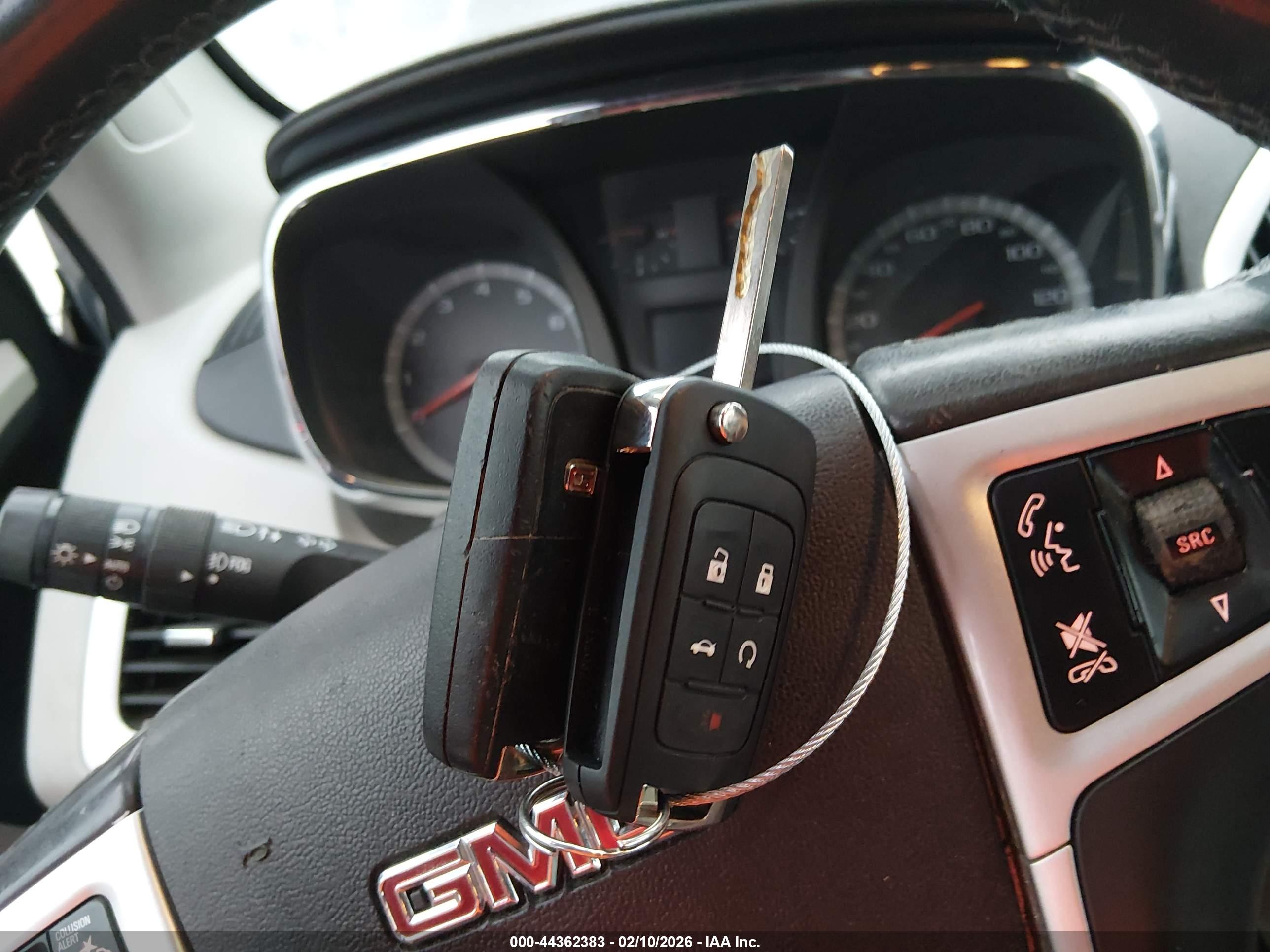 GMC TERRAIN image 11