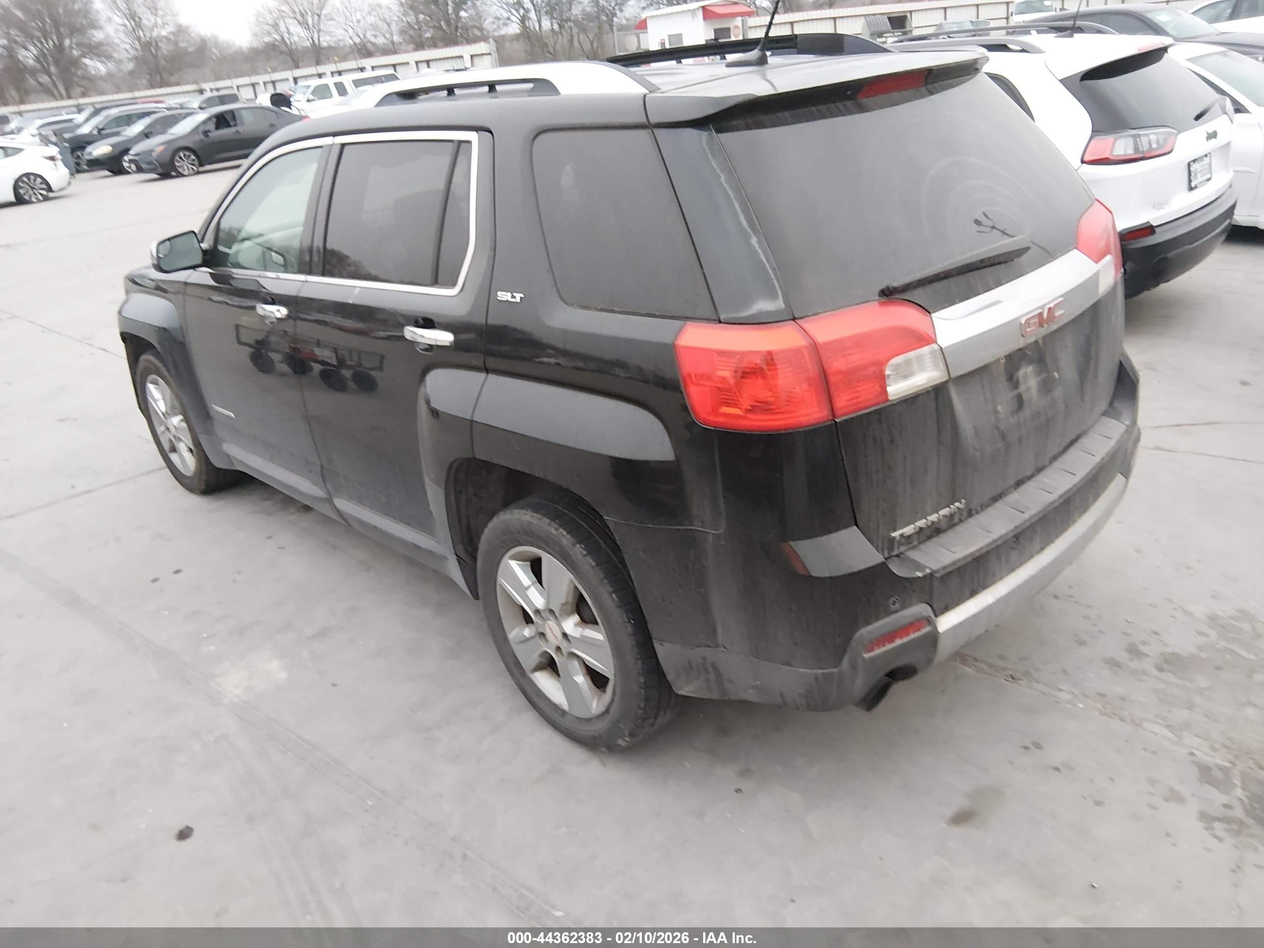 GMC TERRAIN image 3