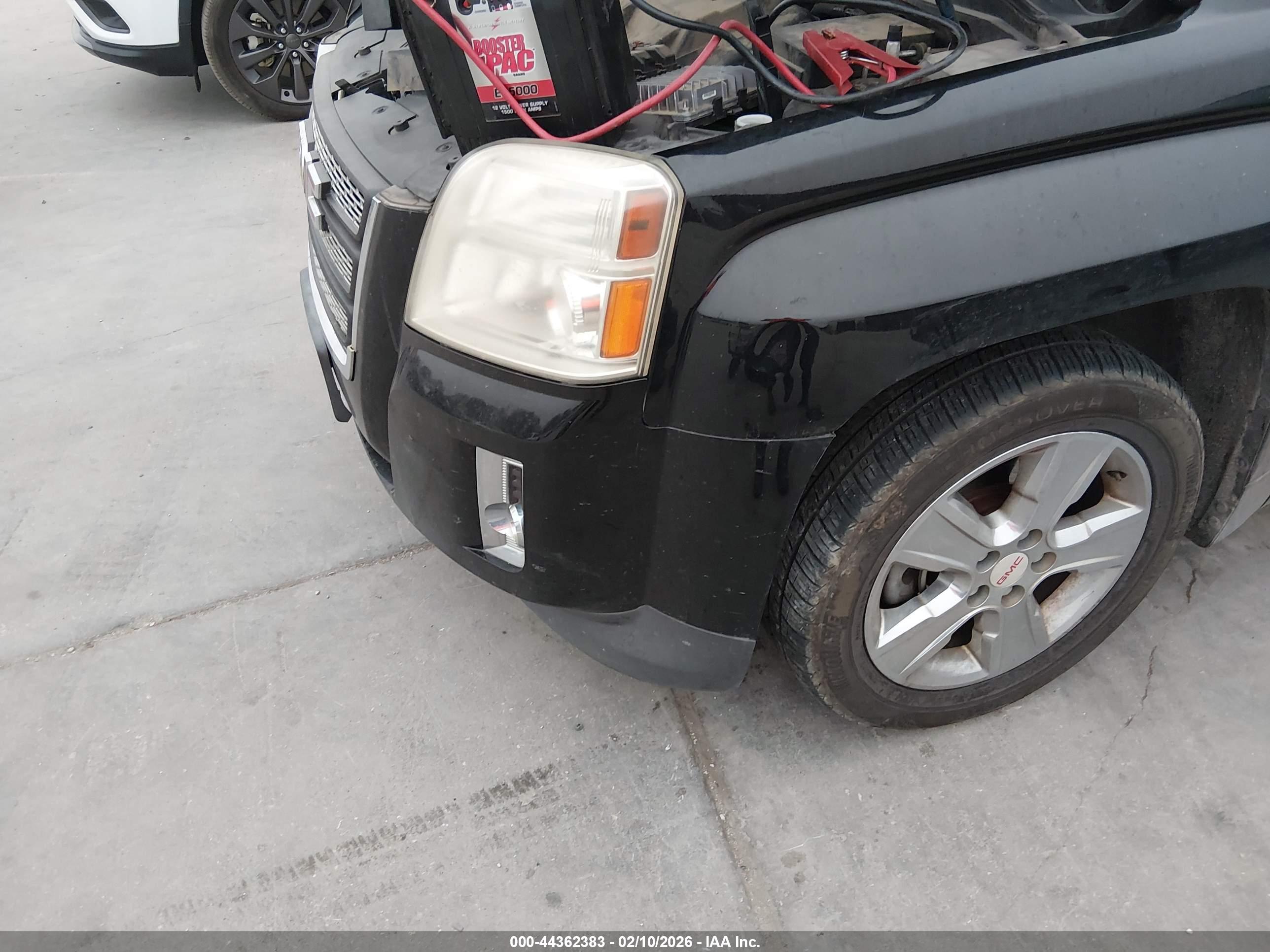 GMC TERRAIN image 6