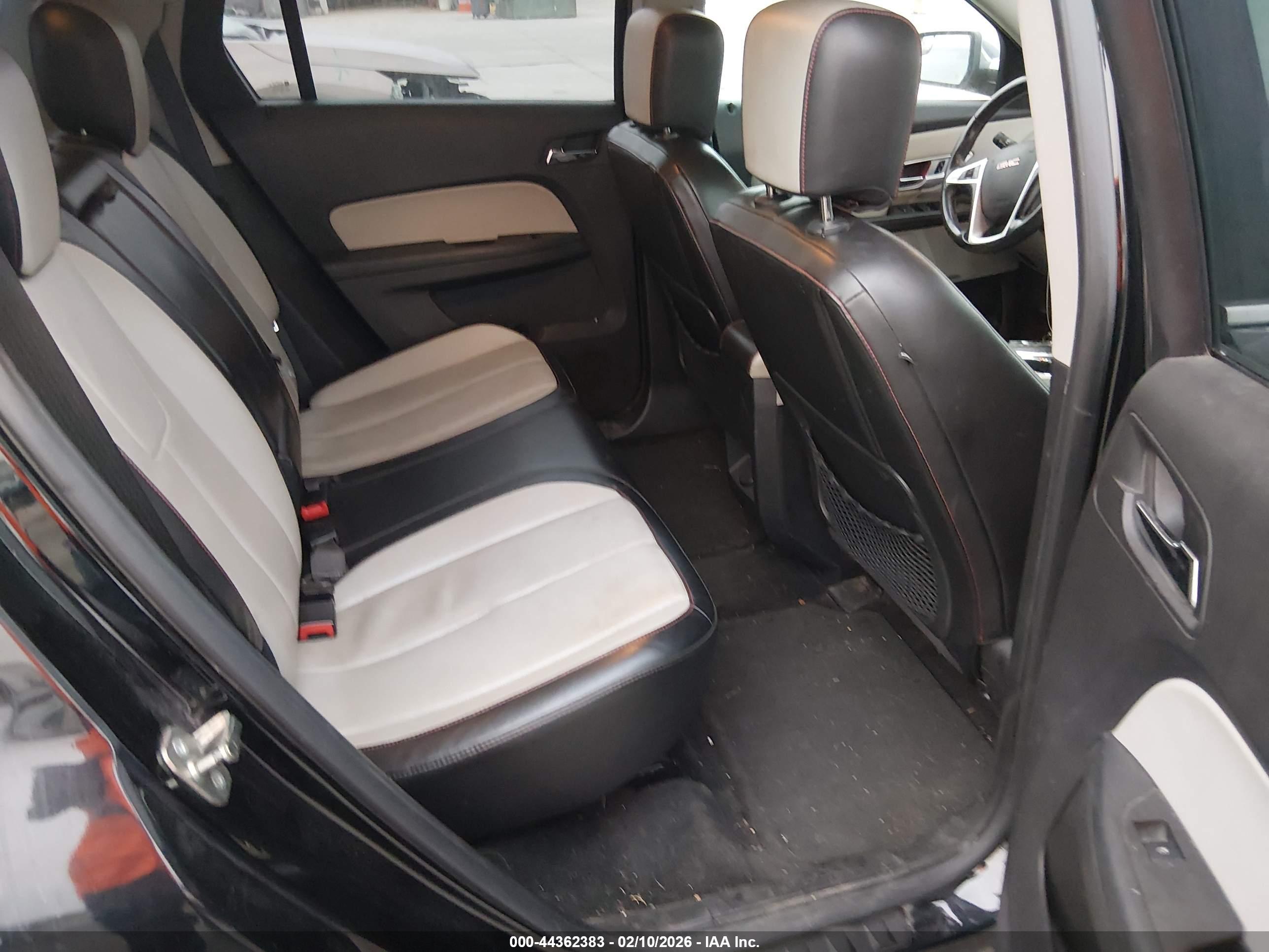 GMC TERRAIN image 8