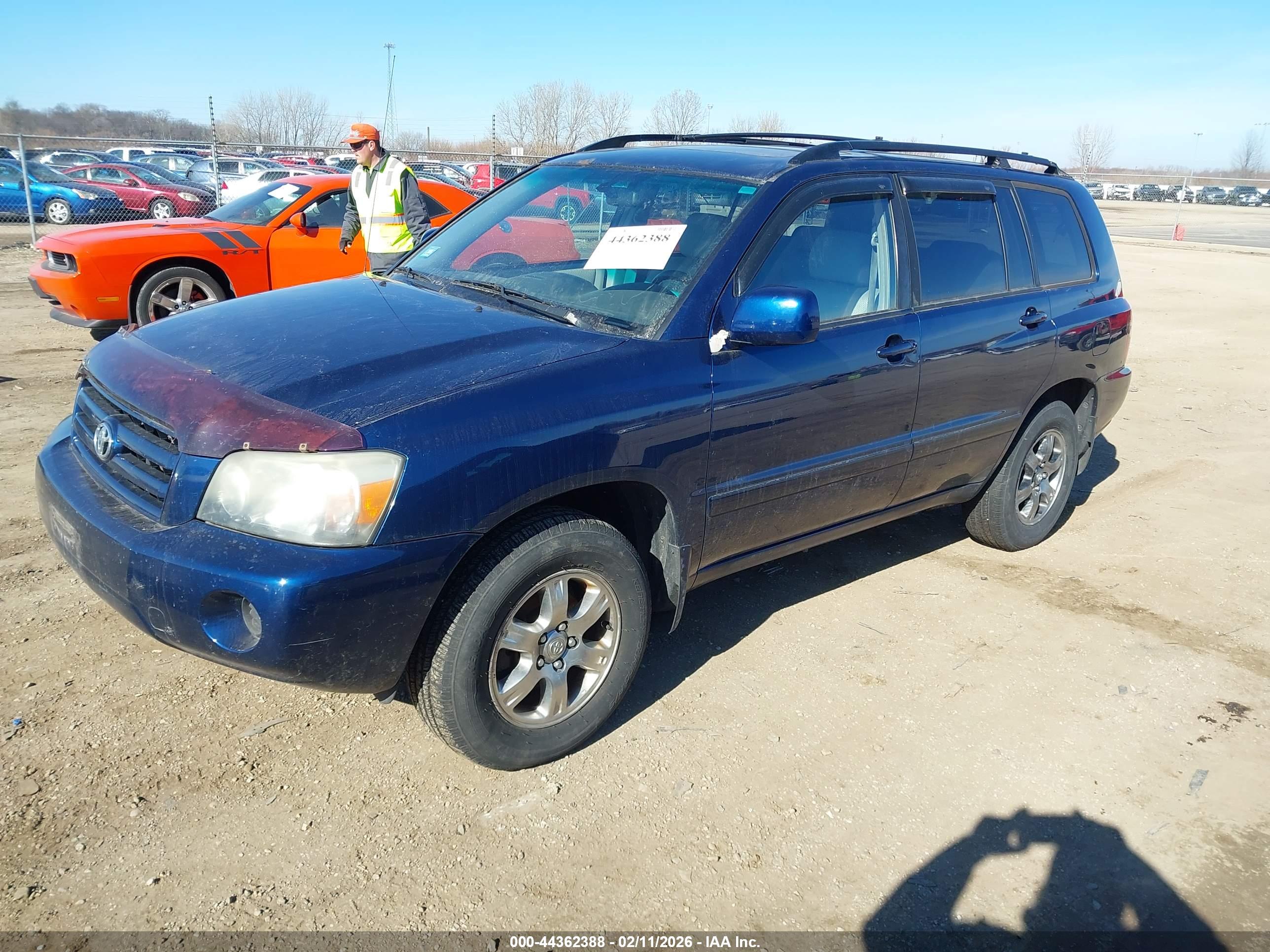 TOYOTA HIGHLANDER image 2