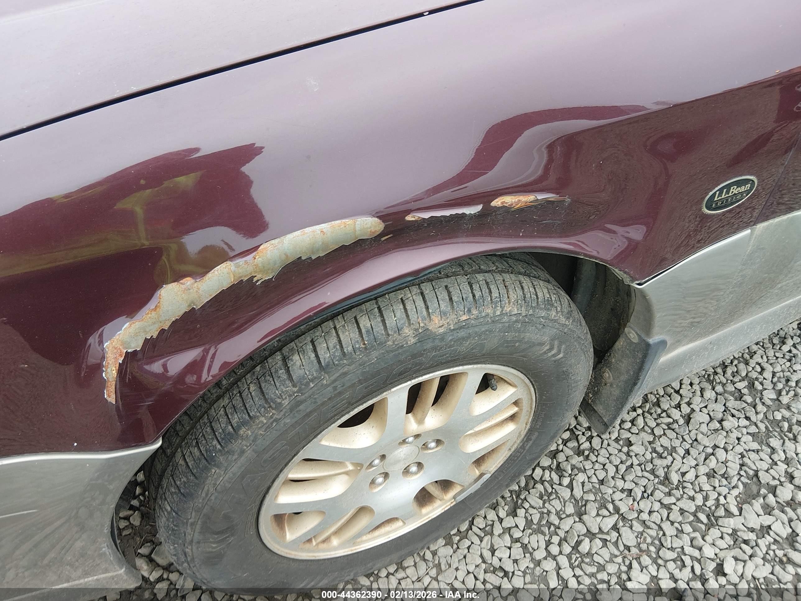 SUBARU OUTBACK image 6