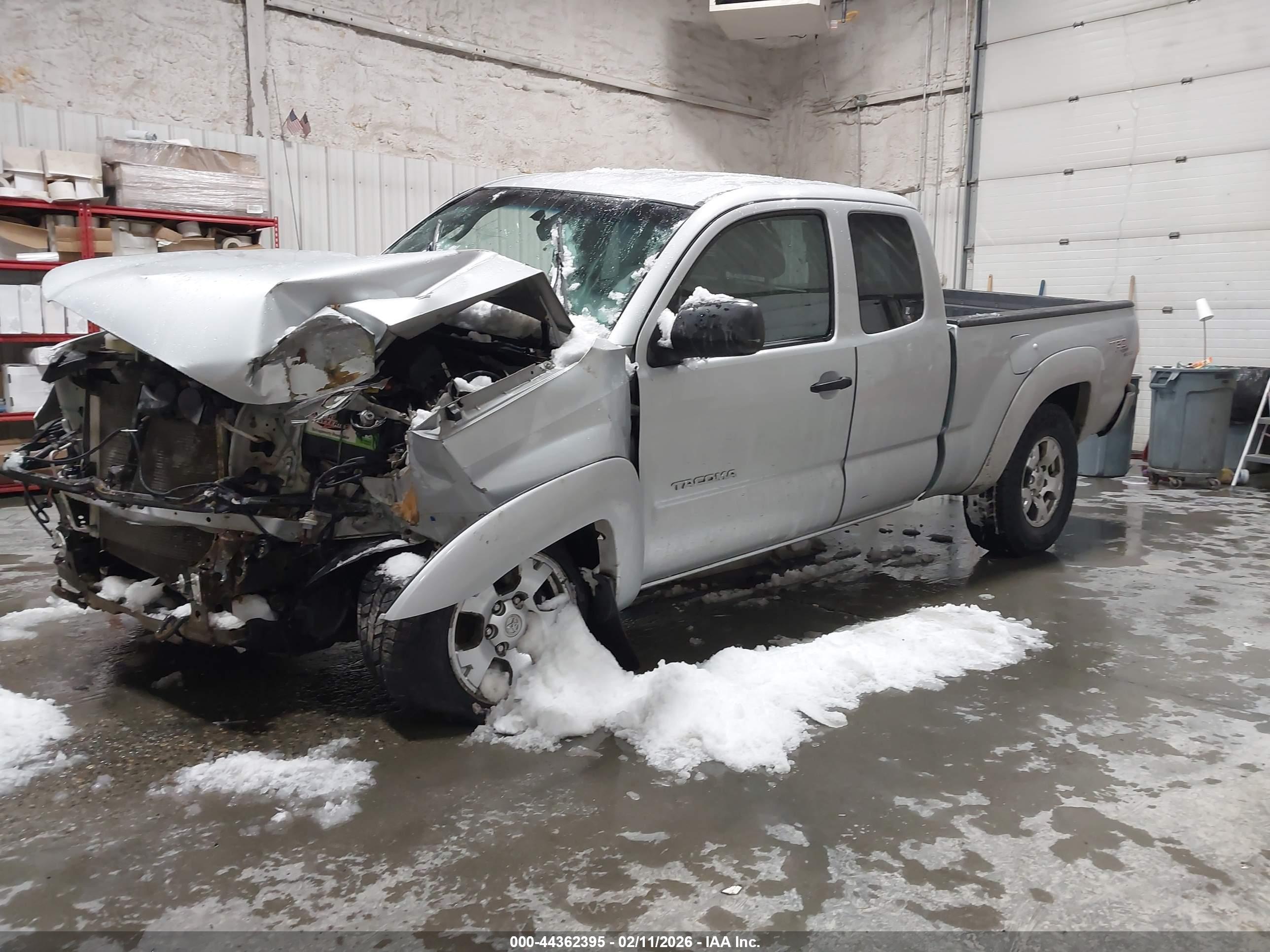 TOYOTA TACOMA image 2