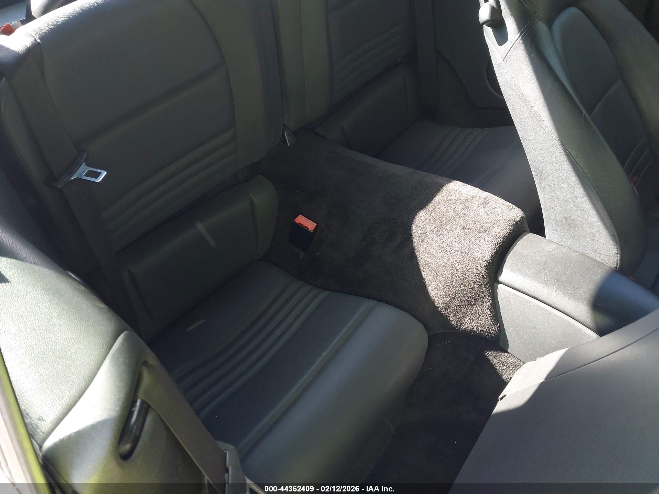 PORSCHE 911 image 8