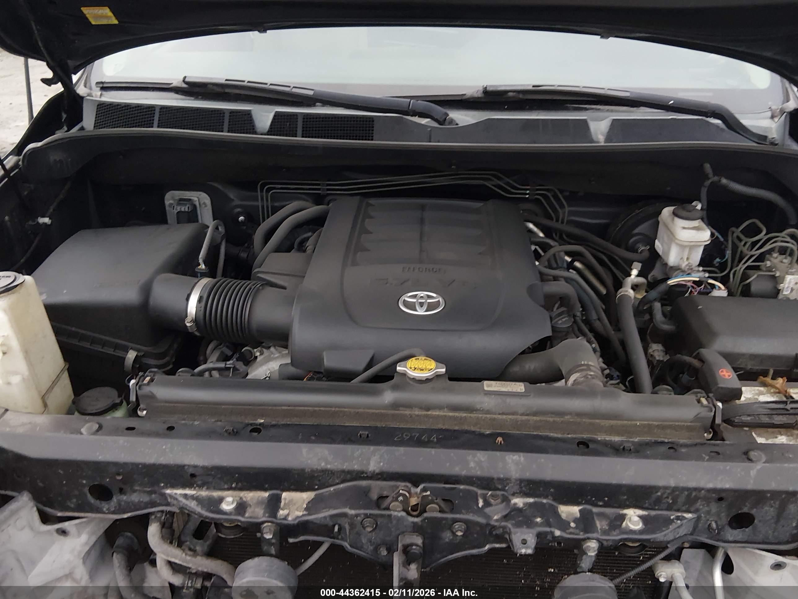 TOYOTA TUNDRA image 10