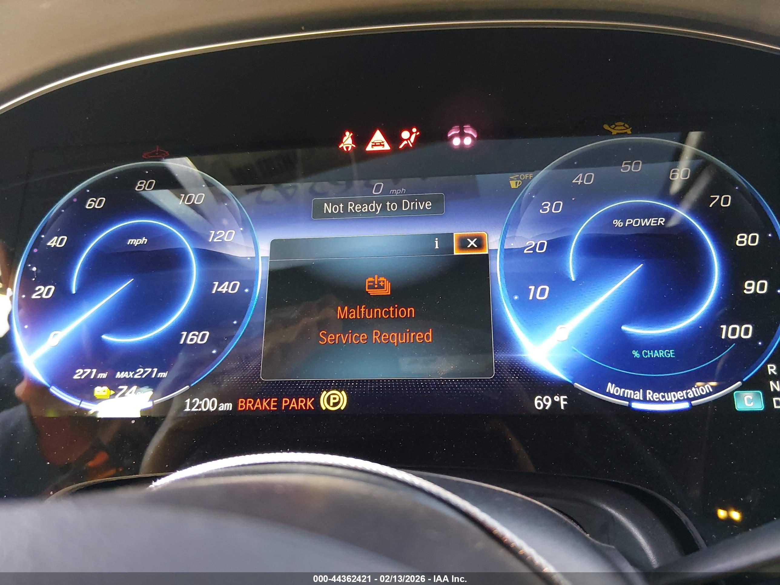 MERCEDES-BENZ EQS image 7