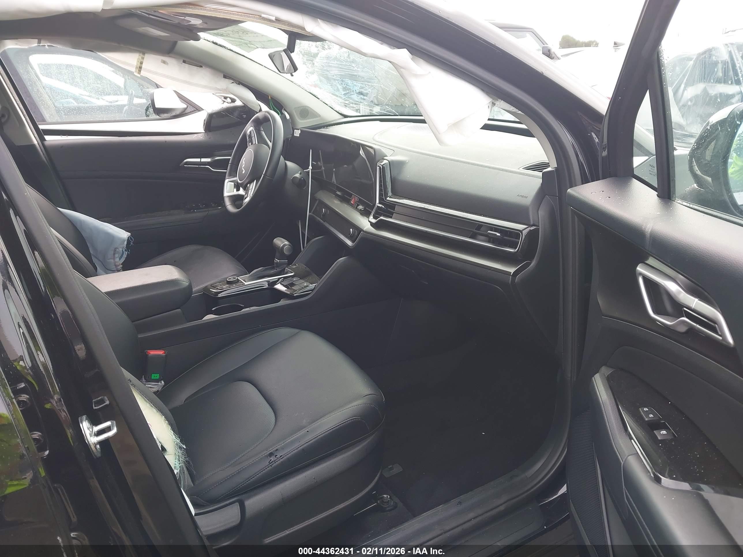 KIA SPORTAGE image 5