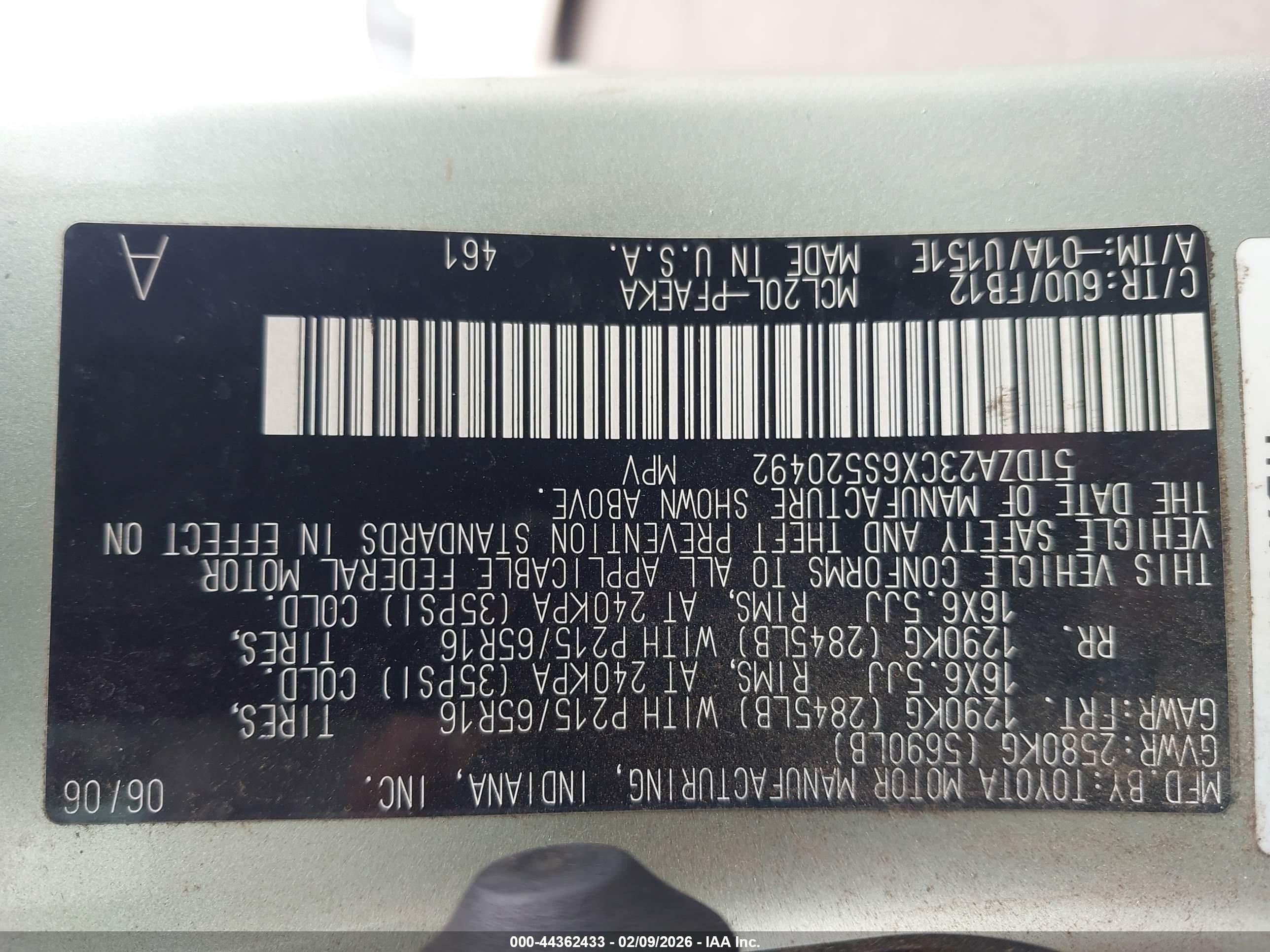 TOYOTA SIENNA image 9