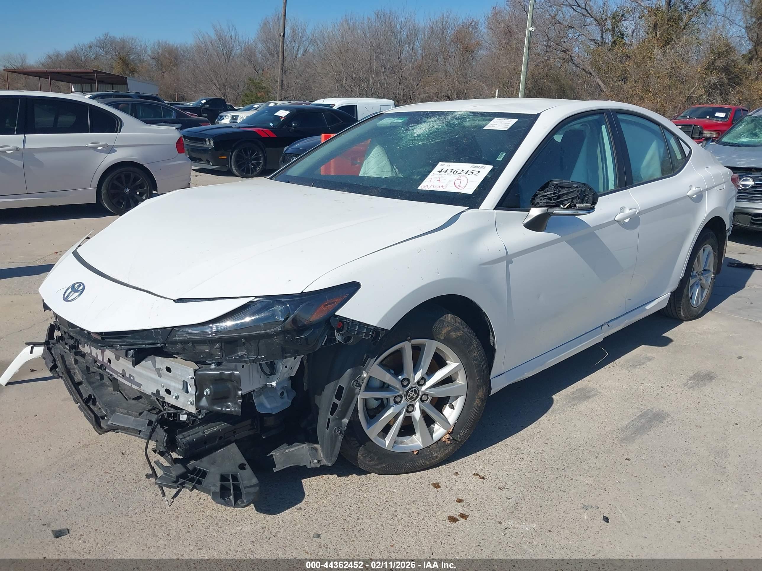 TOYOTA CAMRY image 2