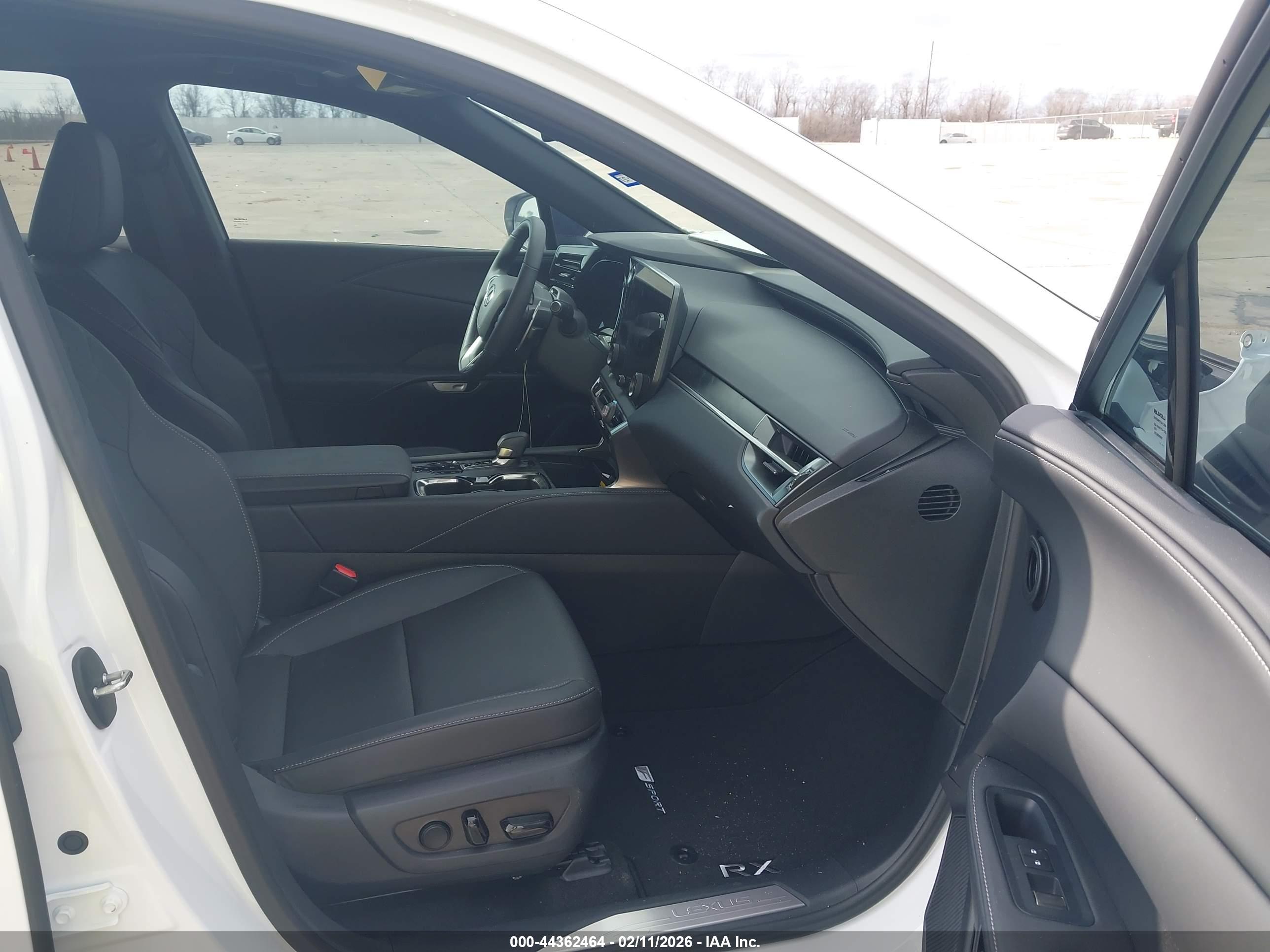 LEXUS RX image 5