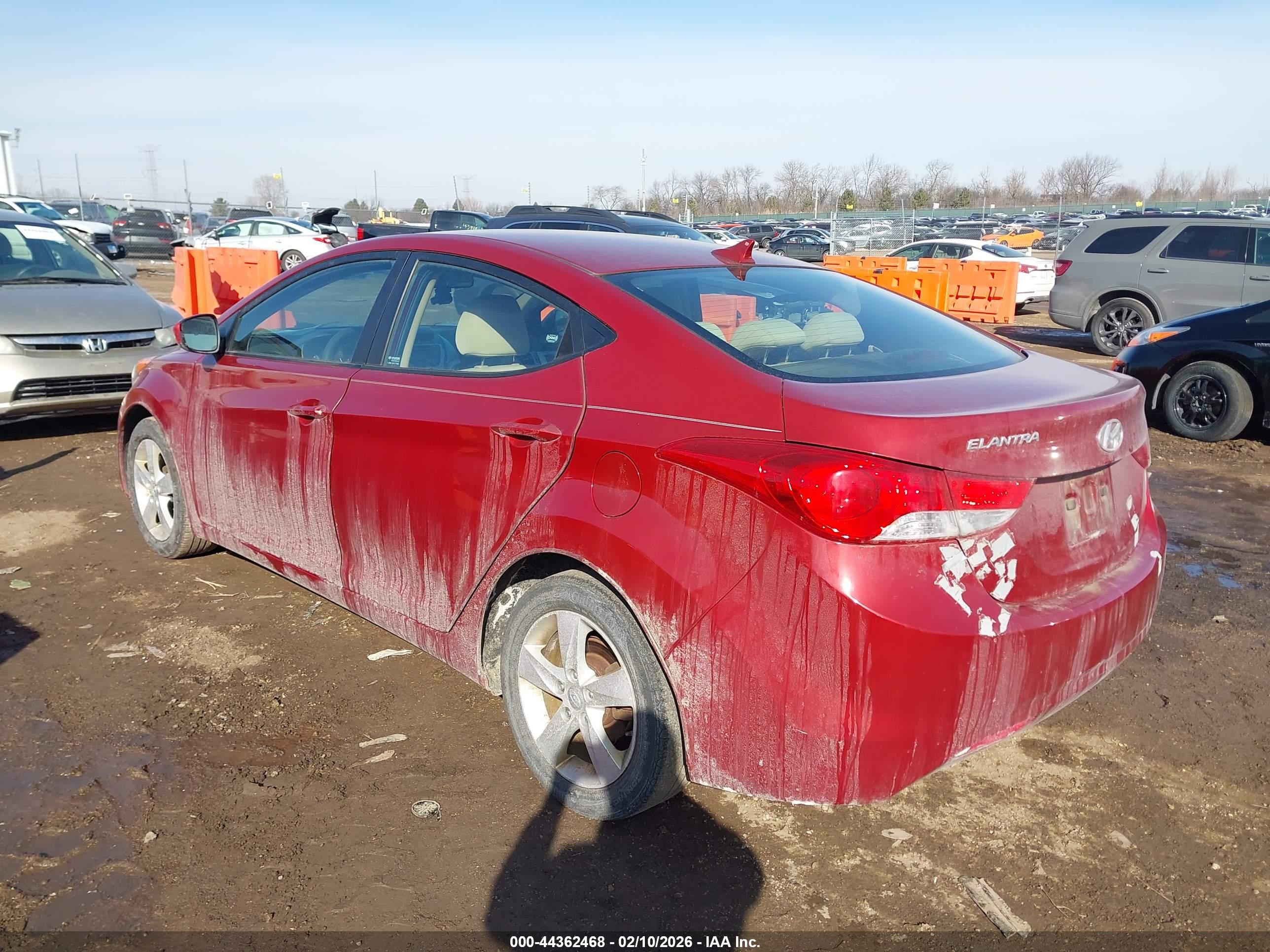 HYUNDAI ELANTRA image 3