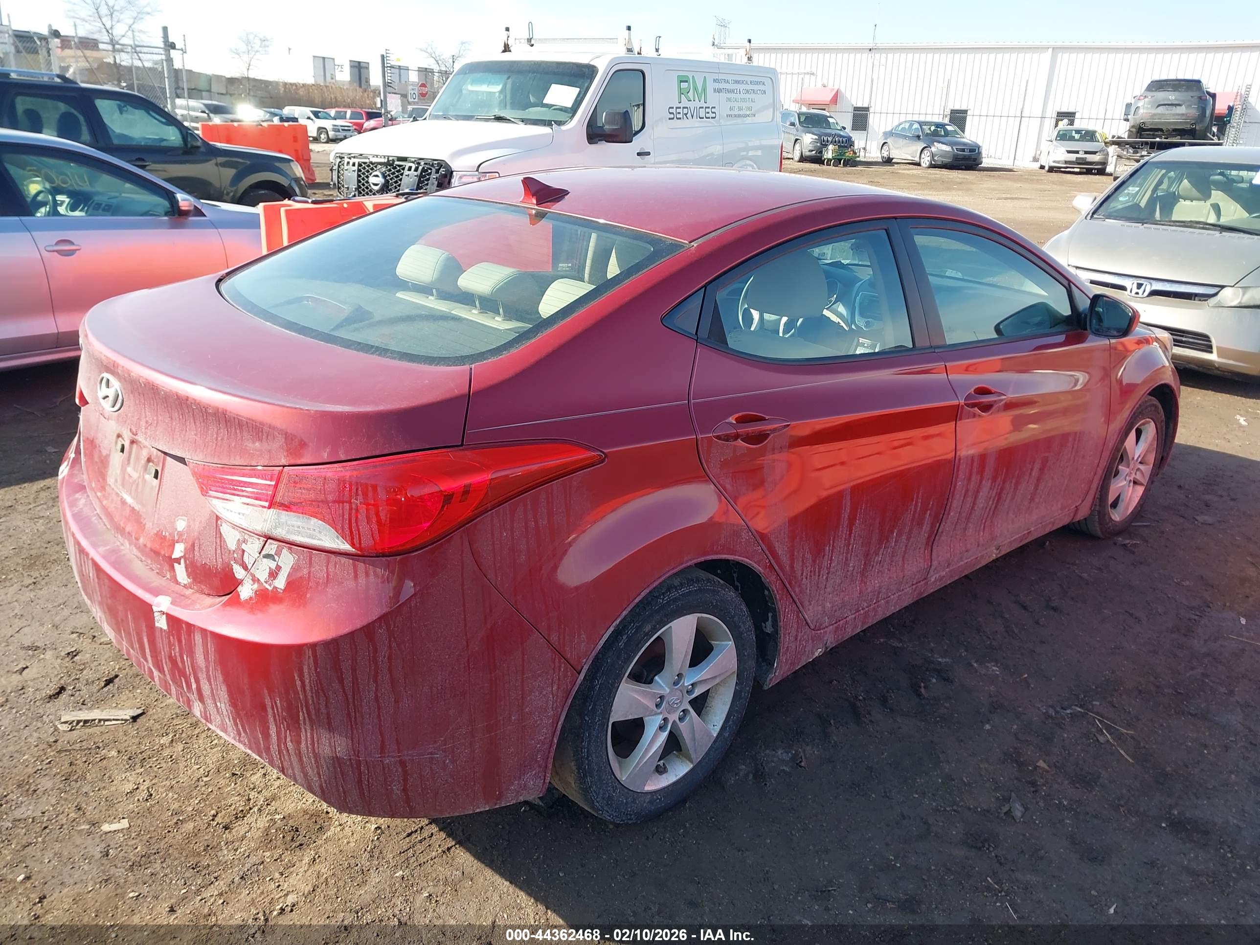 HYUNDAI ELANTRA image 4
