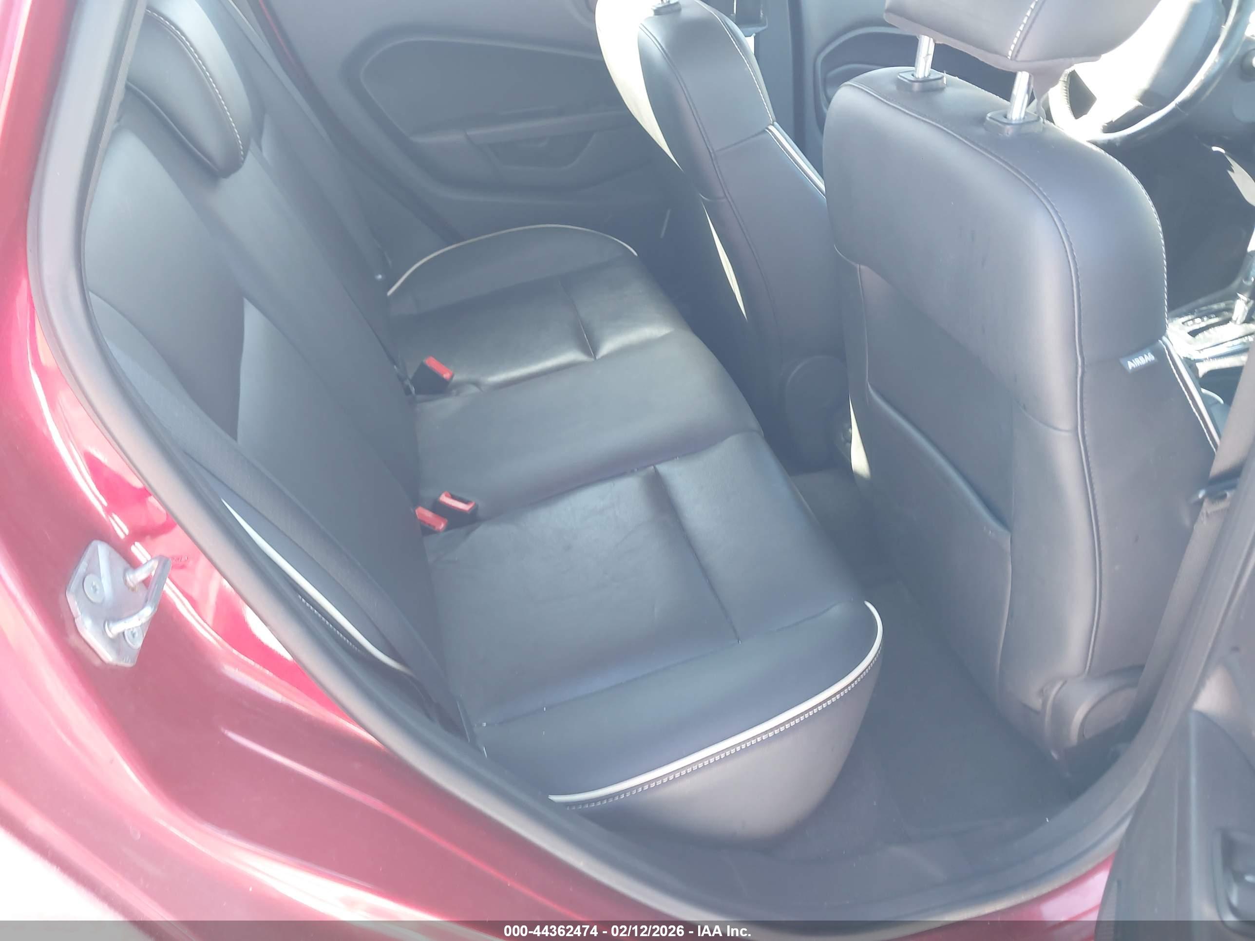 FORD FIESTA image 8