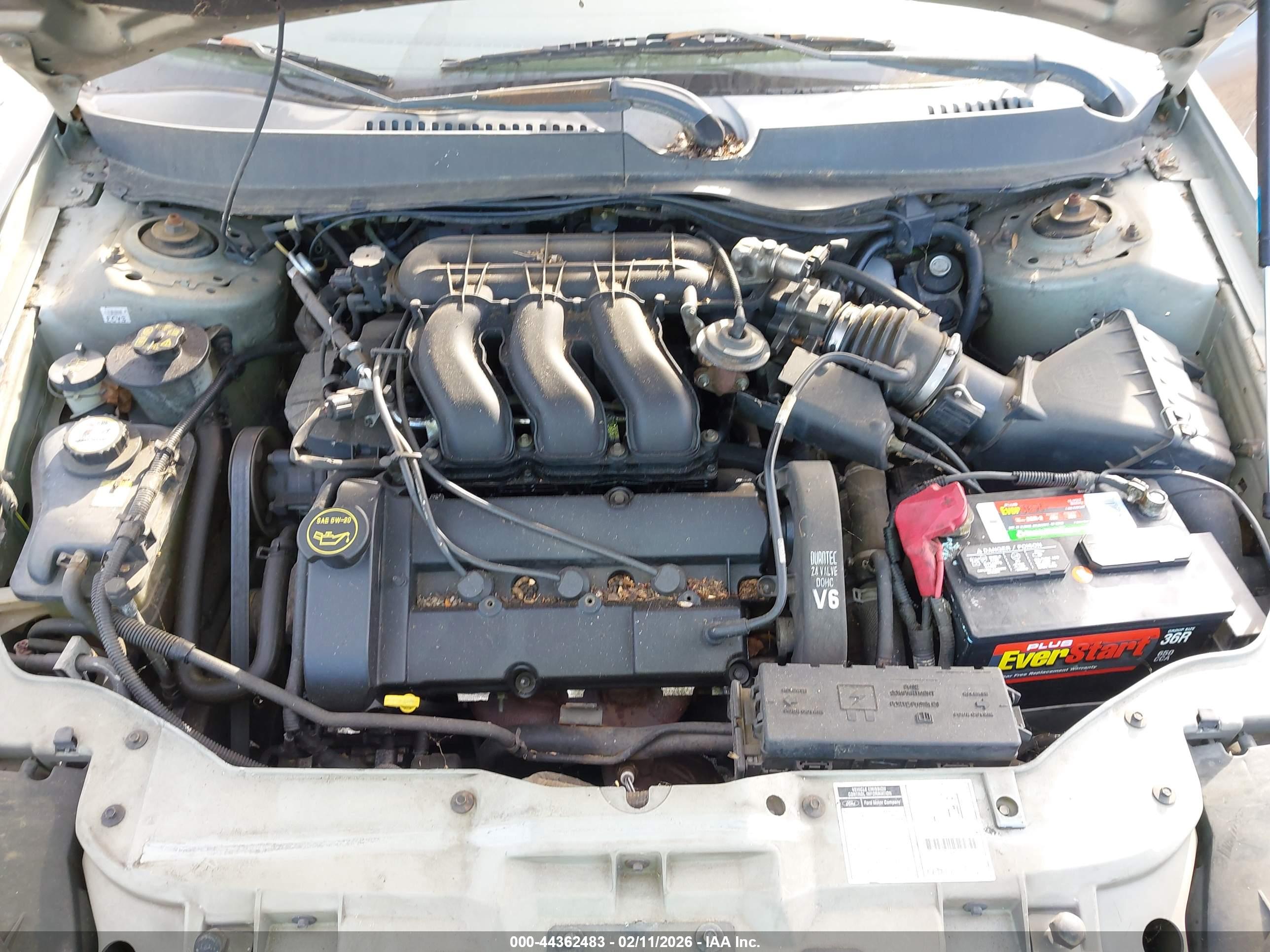FORD TAURUS image 10