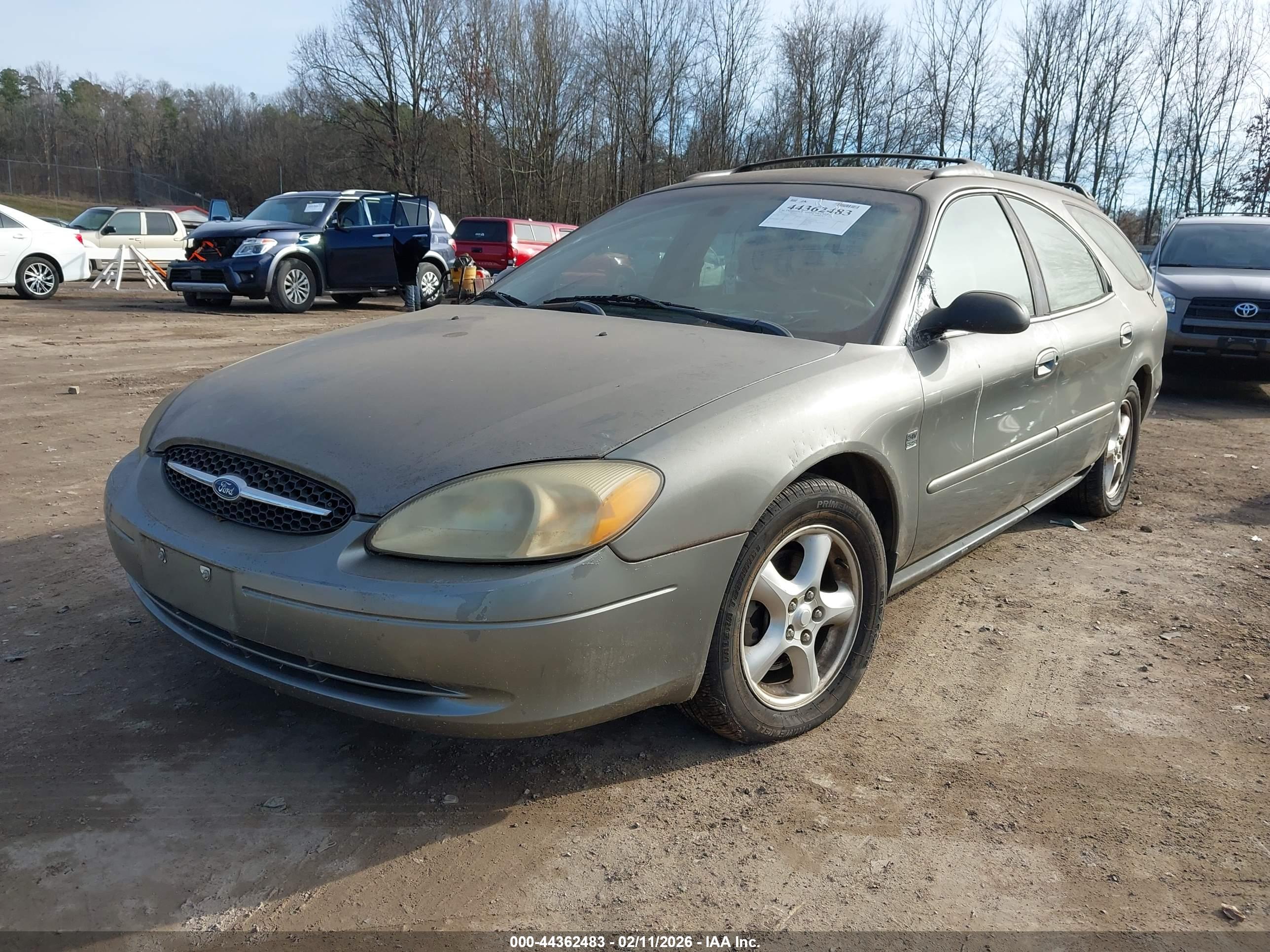 FORD TAURUS image 2