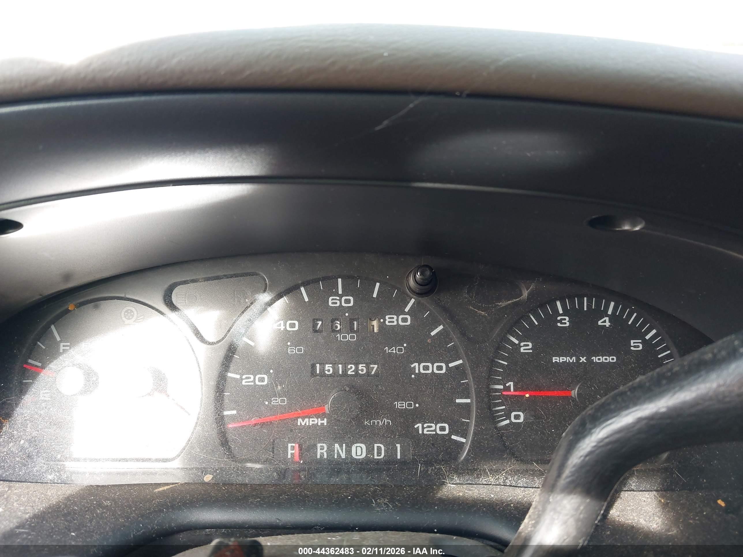 FORD TAURUS image 7