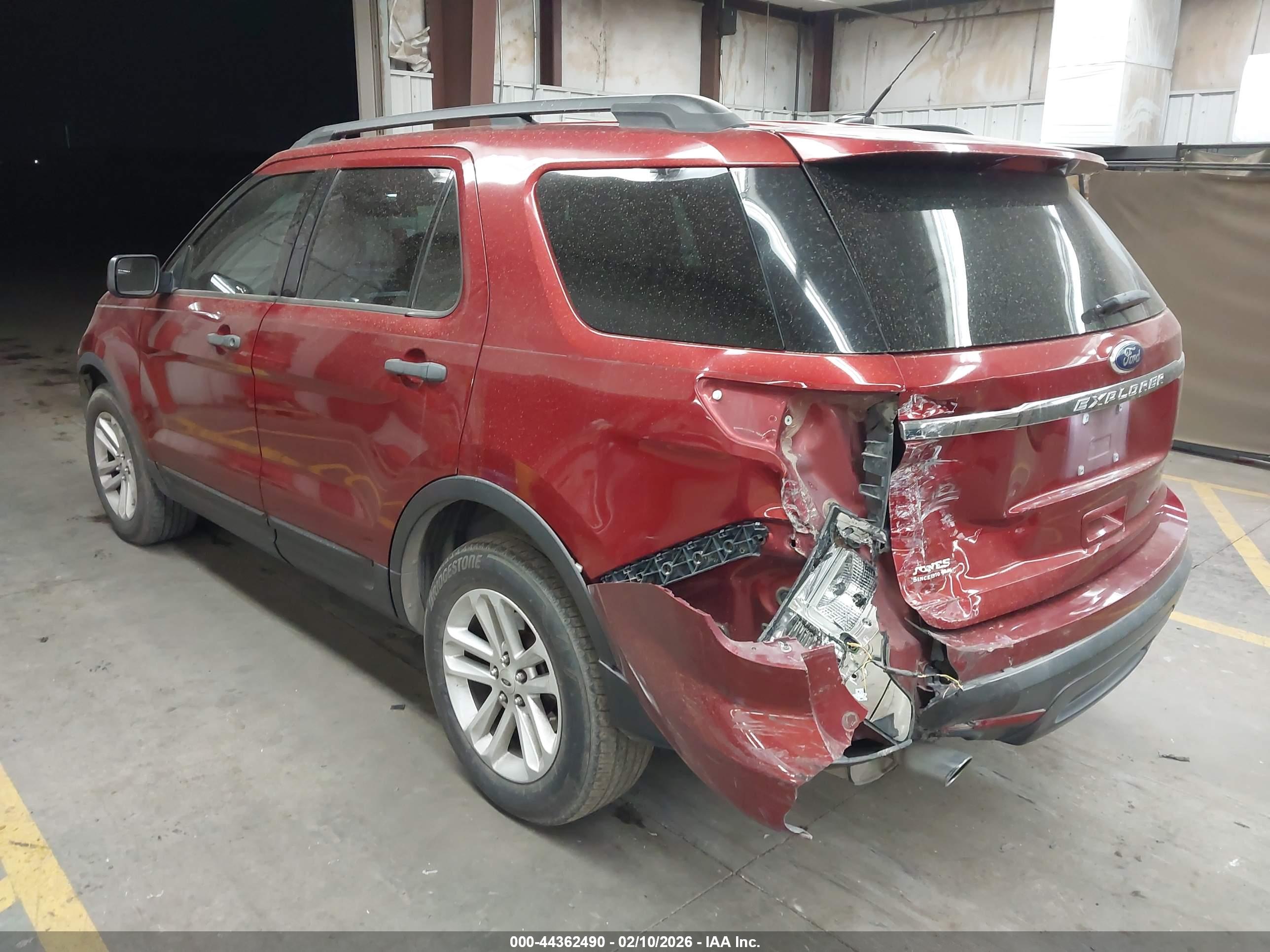 FORD EXPLORER image 3