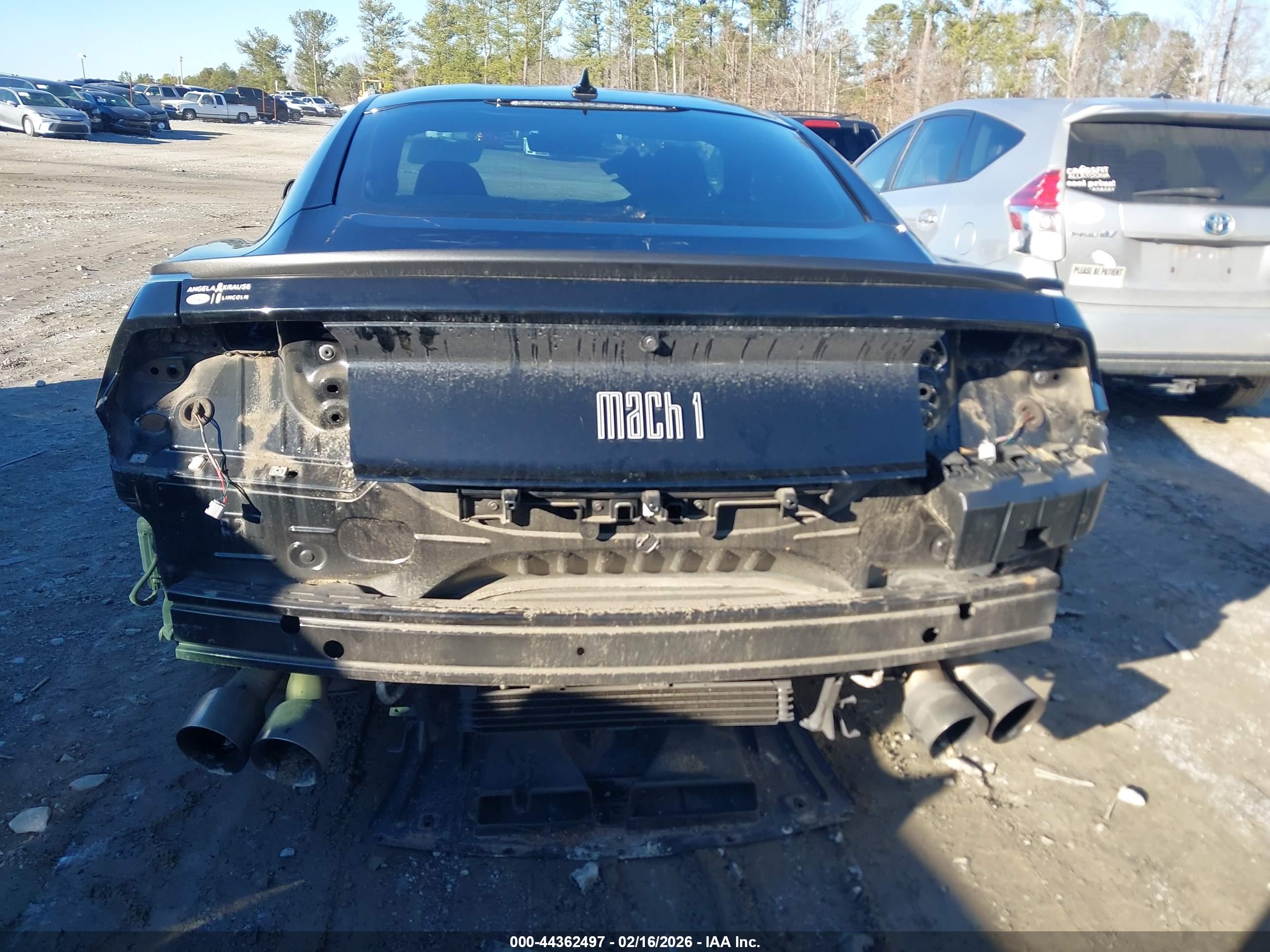 FORD MUSTANG image 6