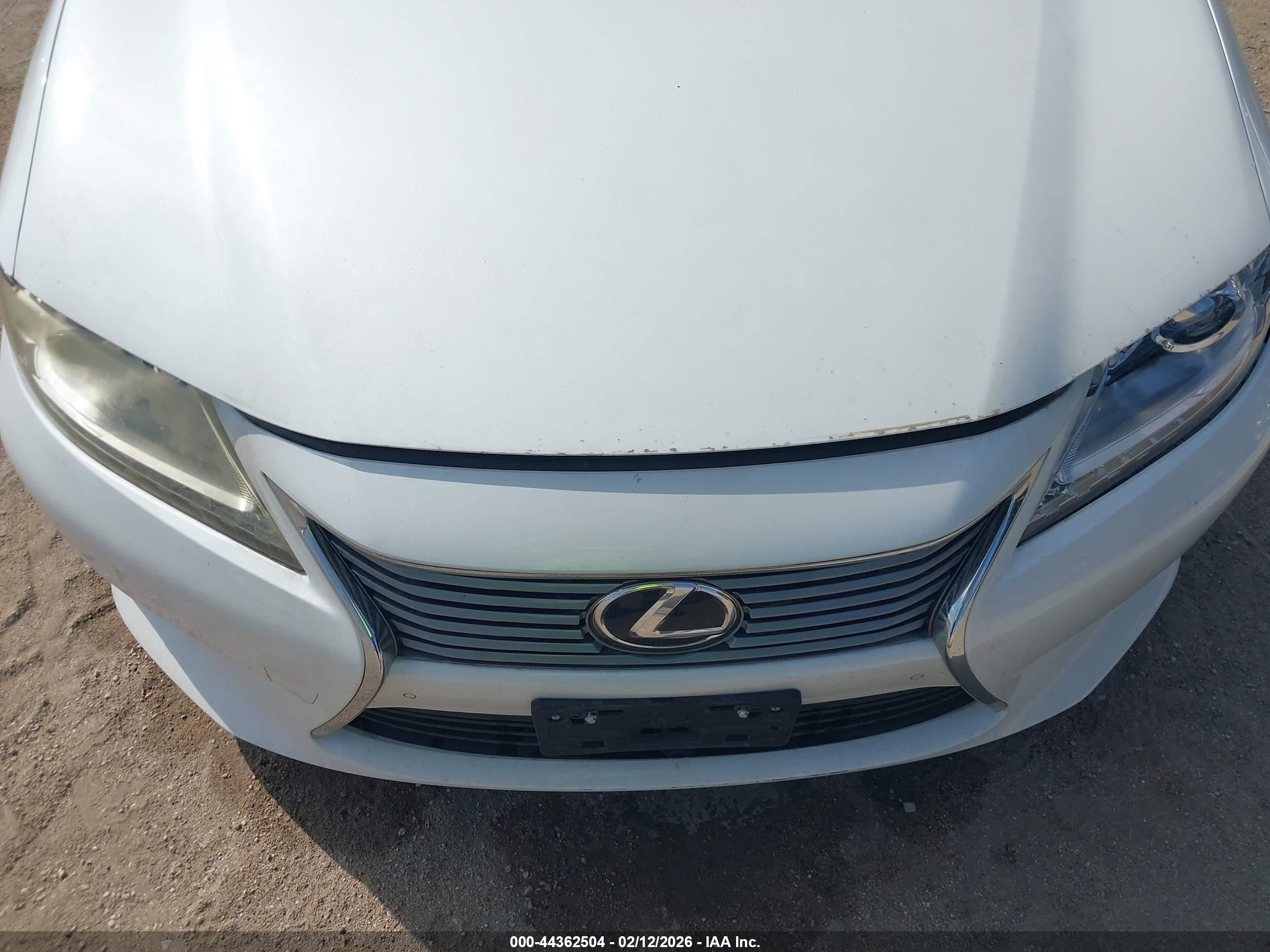 LEXUS ES image 6