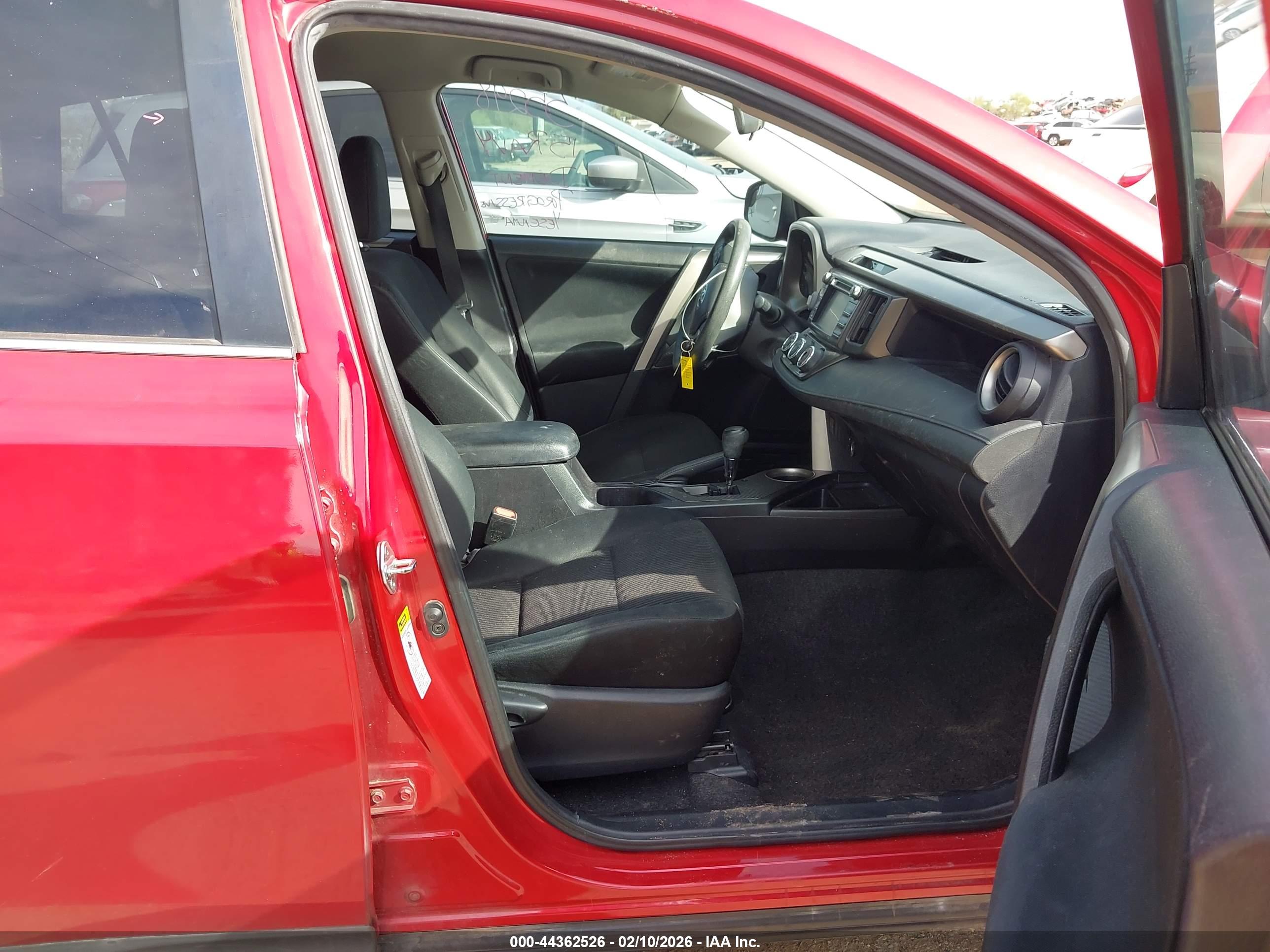 TOYOTA RAV4 image 5