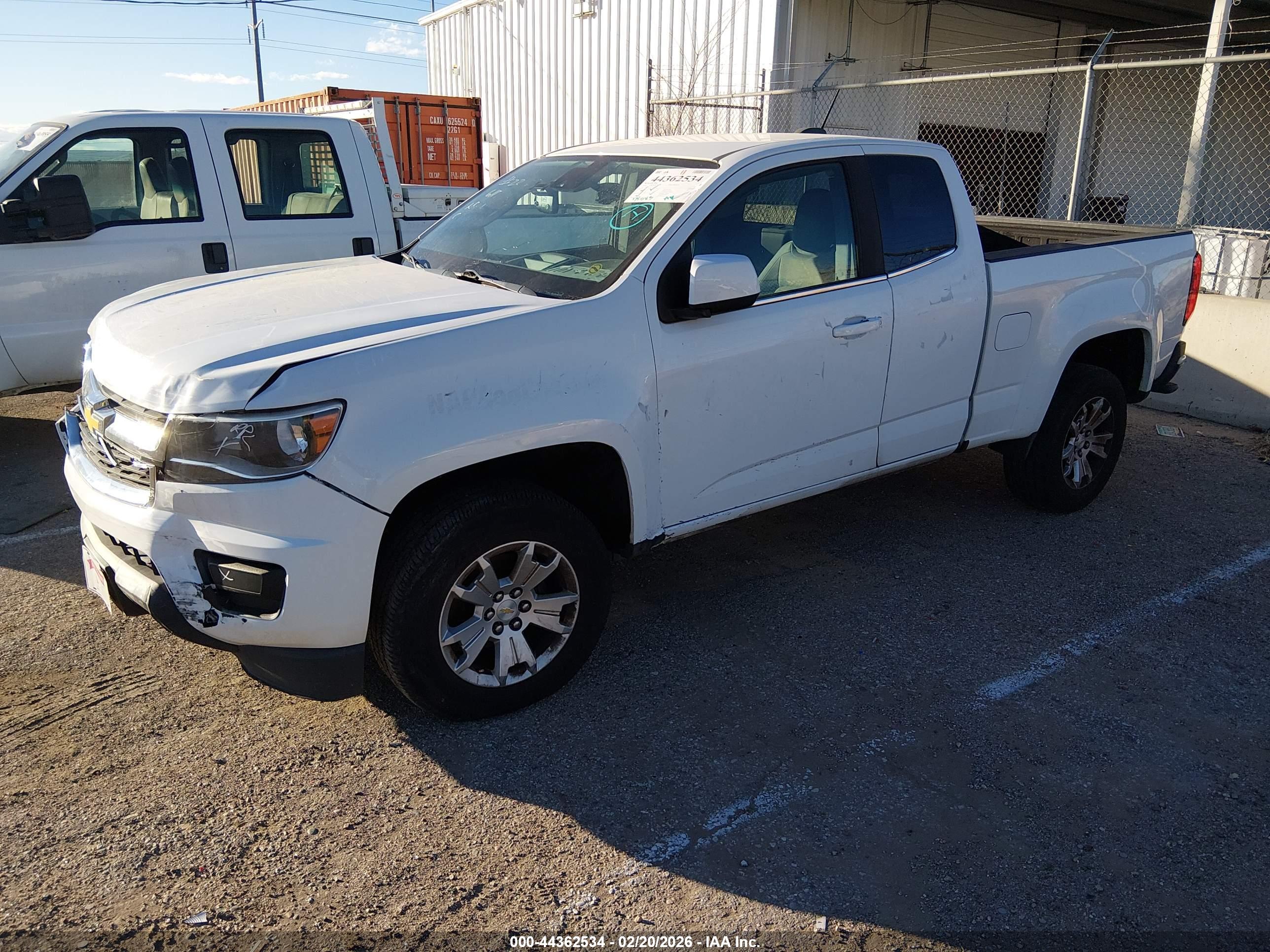 CHEVROLET COLORADO image 2