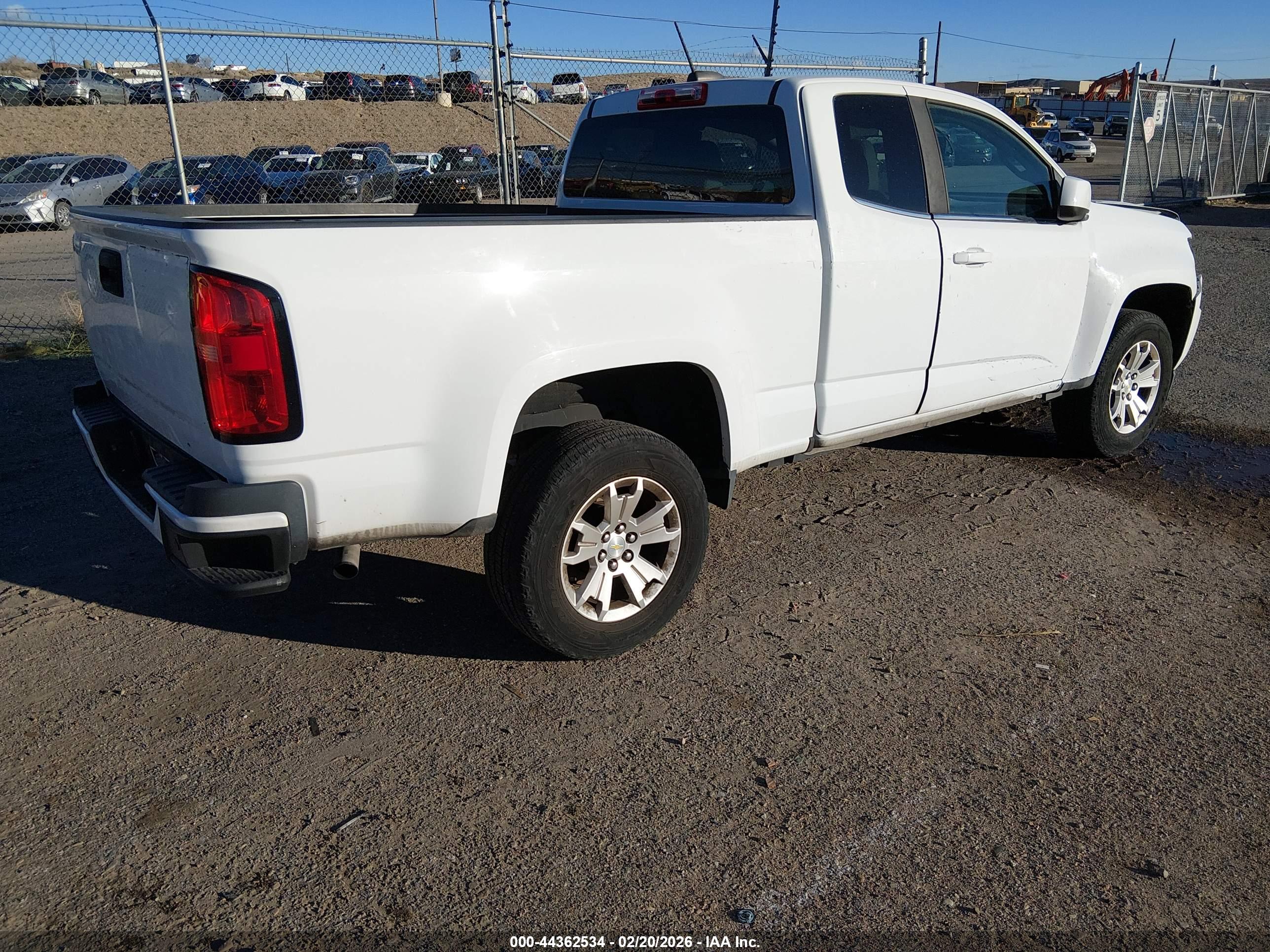 CHEVROLET COLORADO image 4