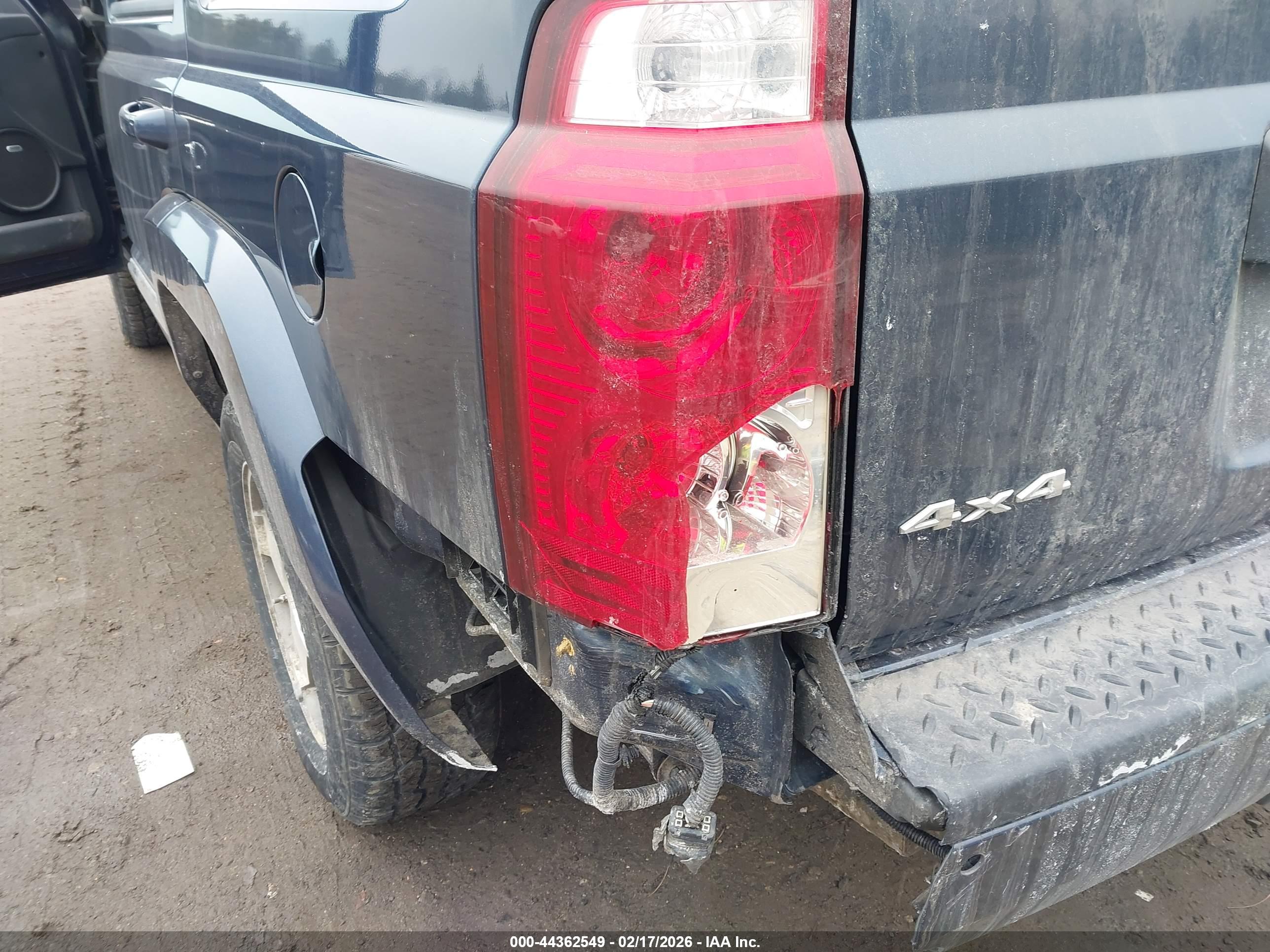 JEEP COMMANDER image 6