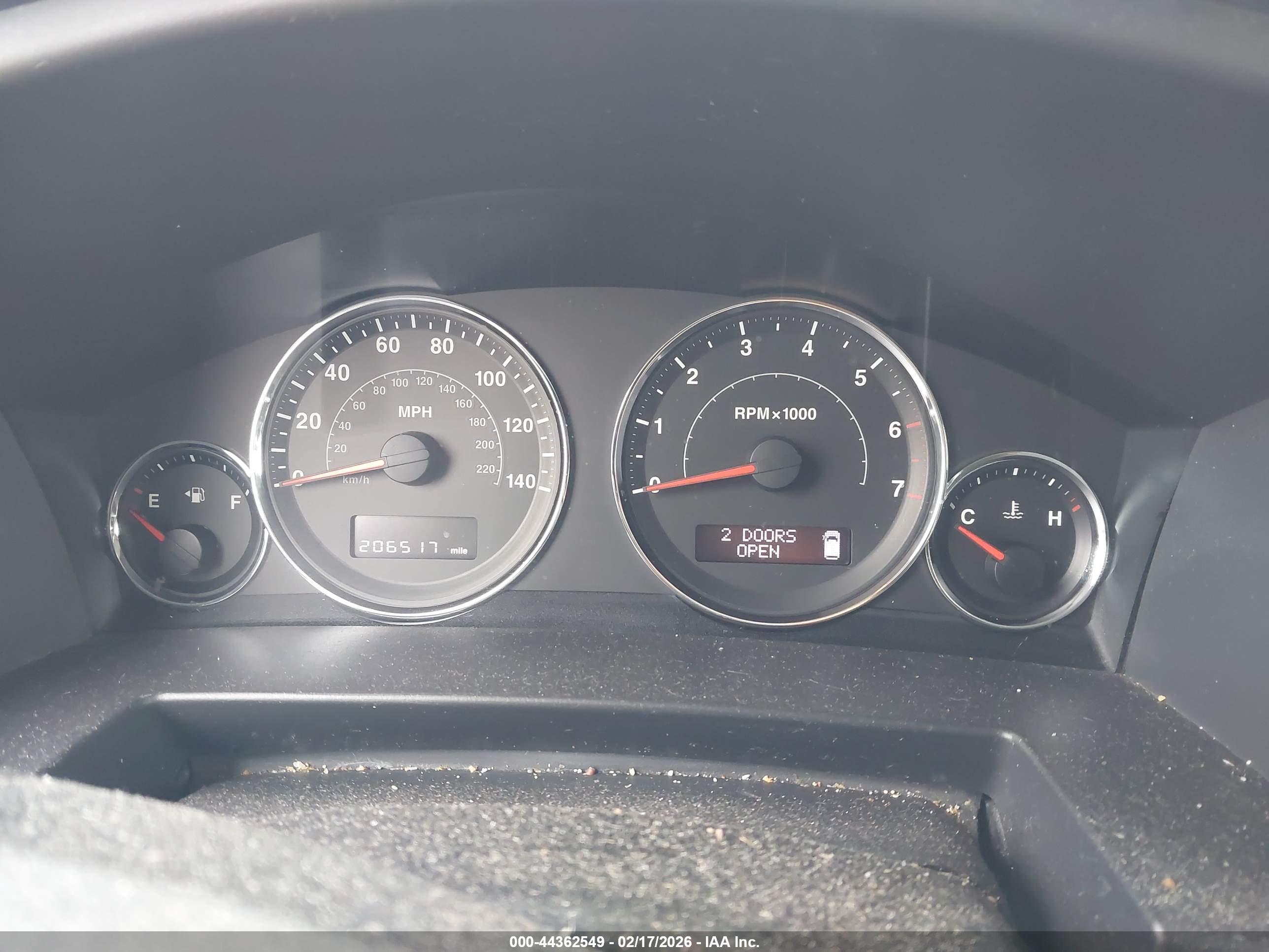 JEEP COMMANDER image 7