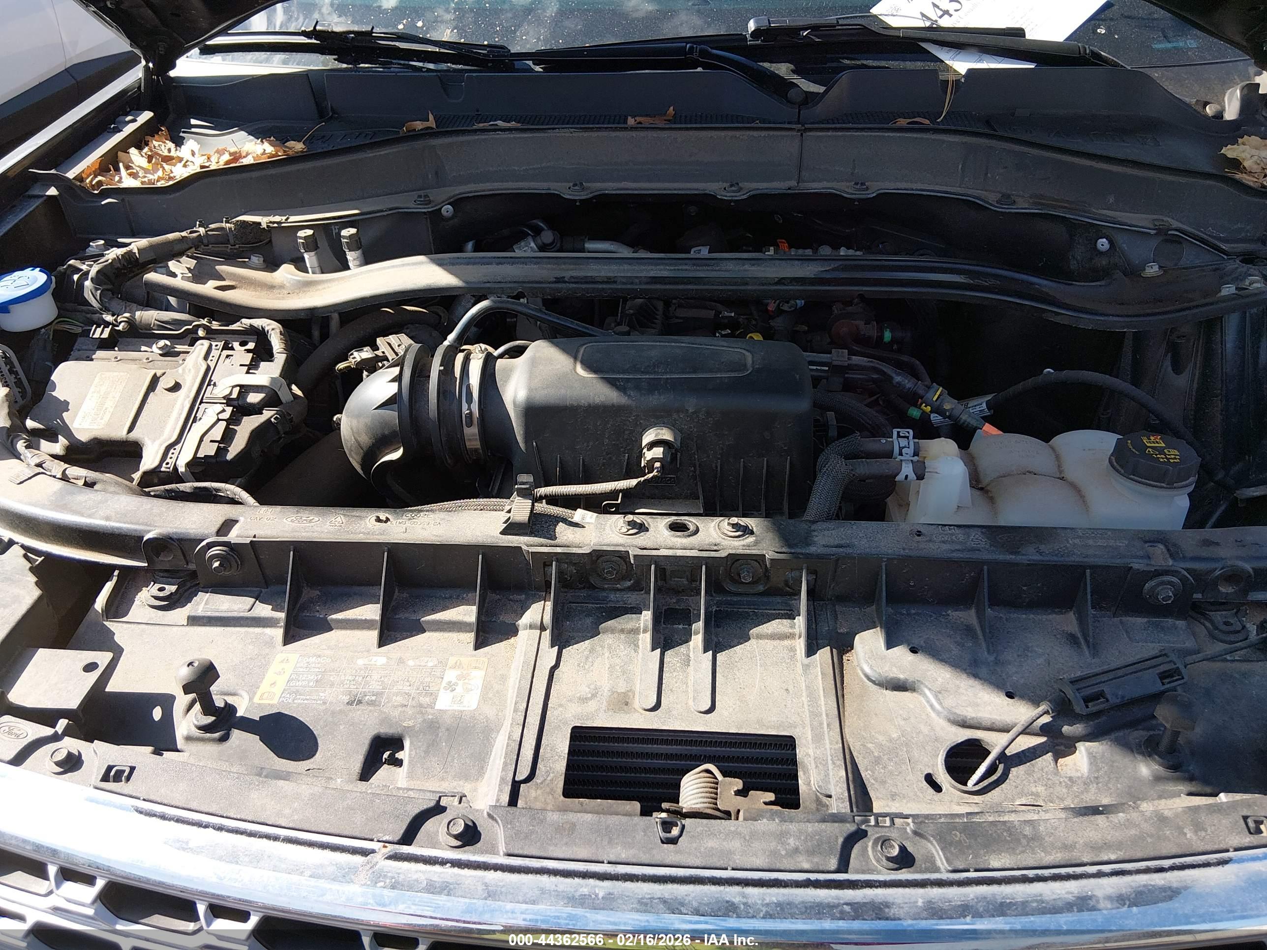 FORD EXPLORER image 10