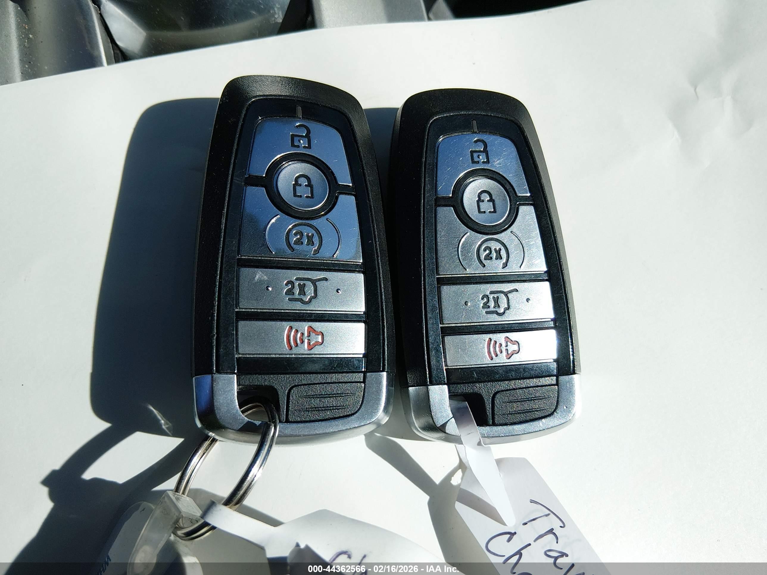 FORD EXPLORER image 11