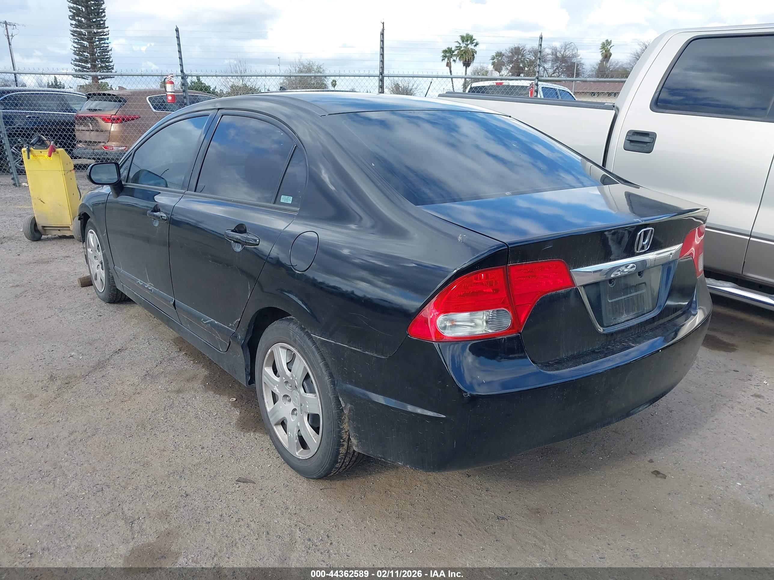 HONDA CIVIC image 3